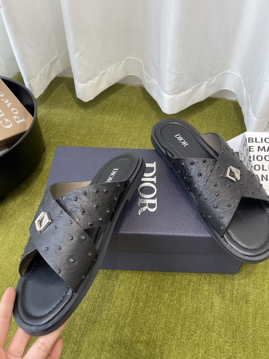 디올(Dior) 오블리크 크로스 슬리퍼 신발