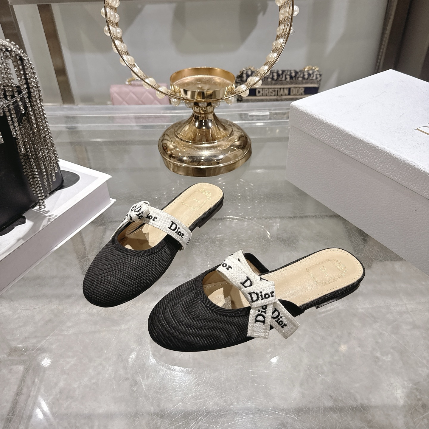 디올(DIOR) 리본 스트랩 메리제인 슬리퍼 신발
