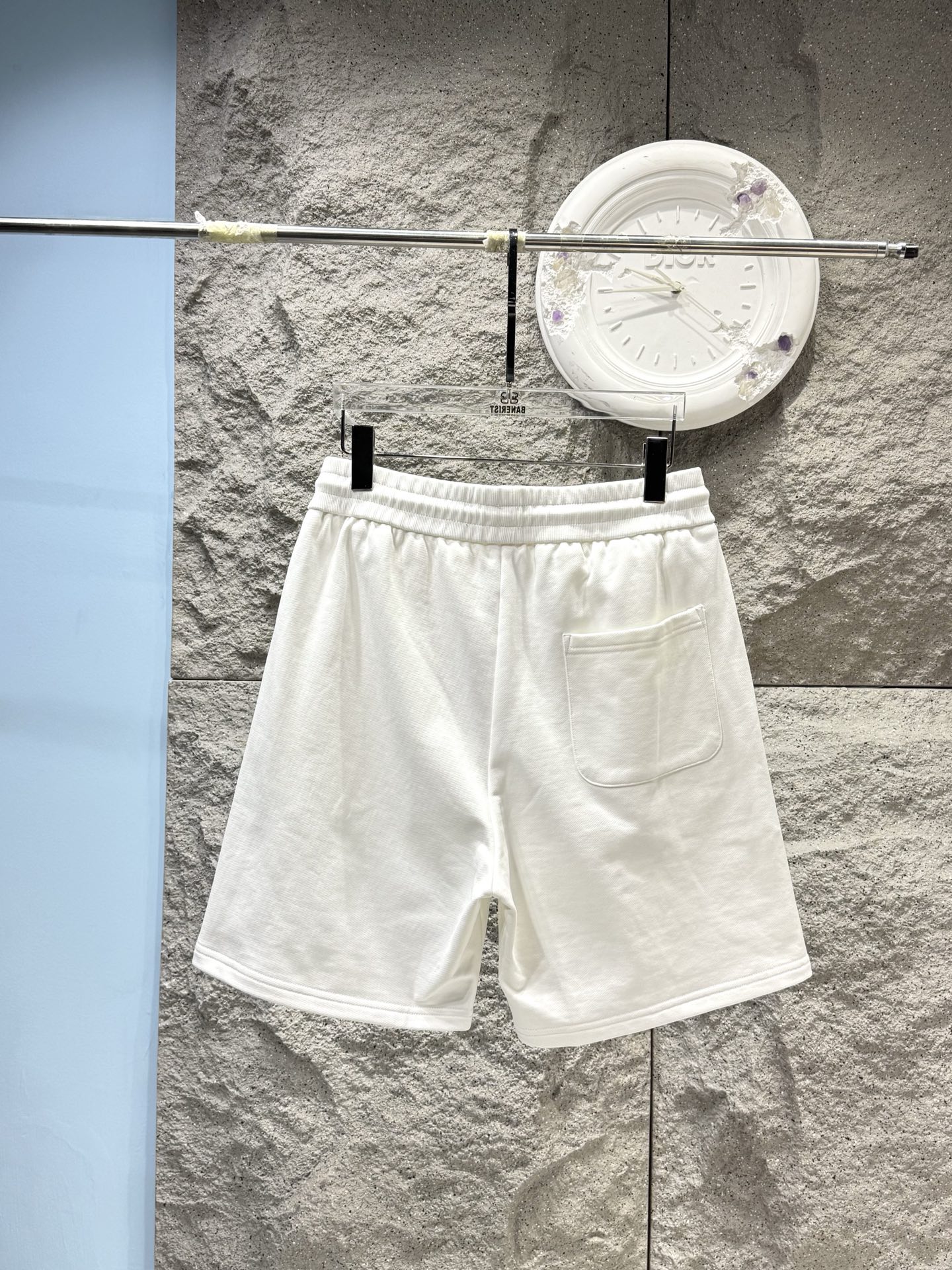 로에베(LOEWE) 로고 자수 스웨트 쇼츠 바지 의류