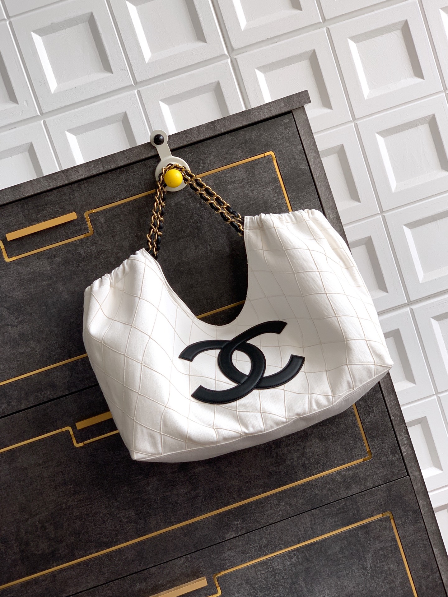 [Chanel] 샤넬 26SS 화이트 CC 로고 캔버스 토트백 가방