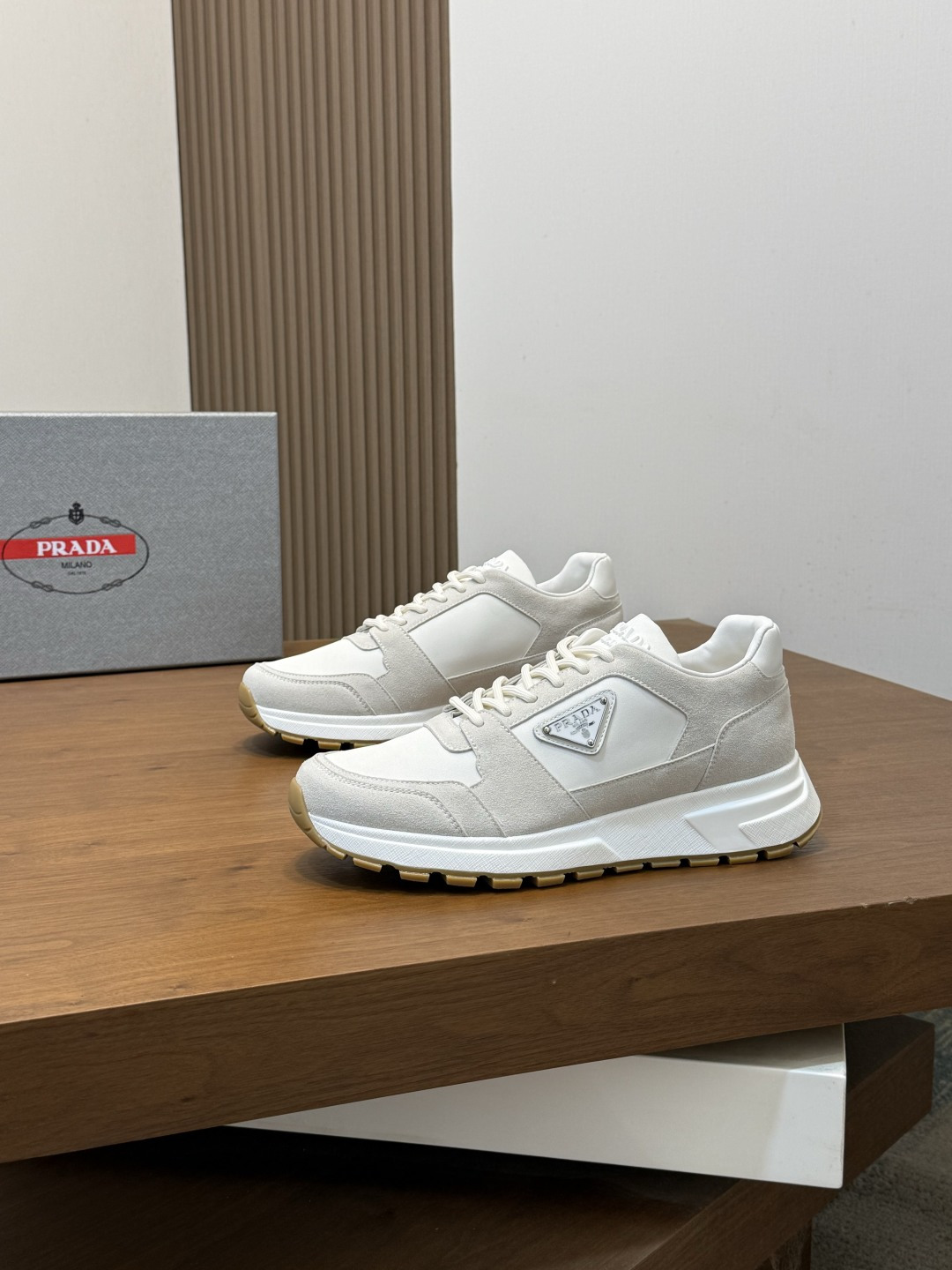 [Prada] 프라다 Montecarlo Re-Edition 몬테카를로 리에디션 2026 서머 레더 스니커즈 신발