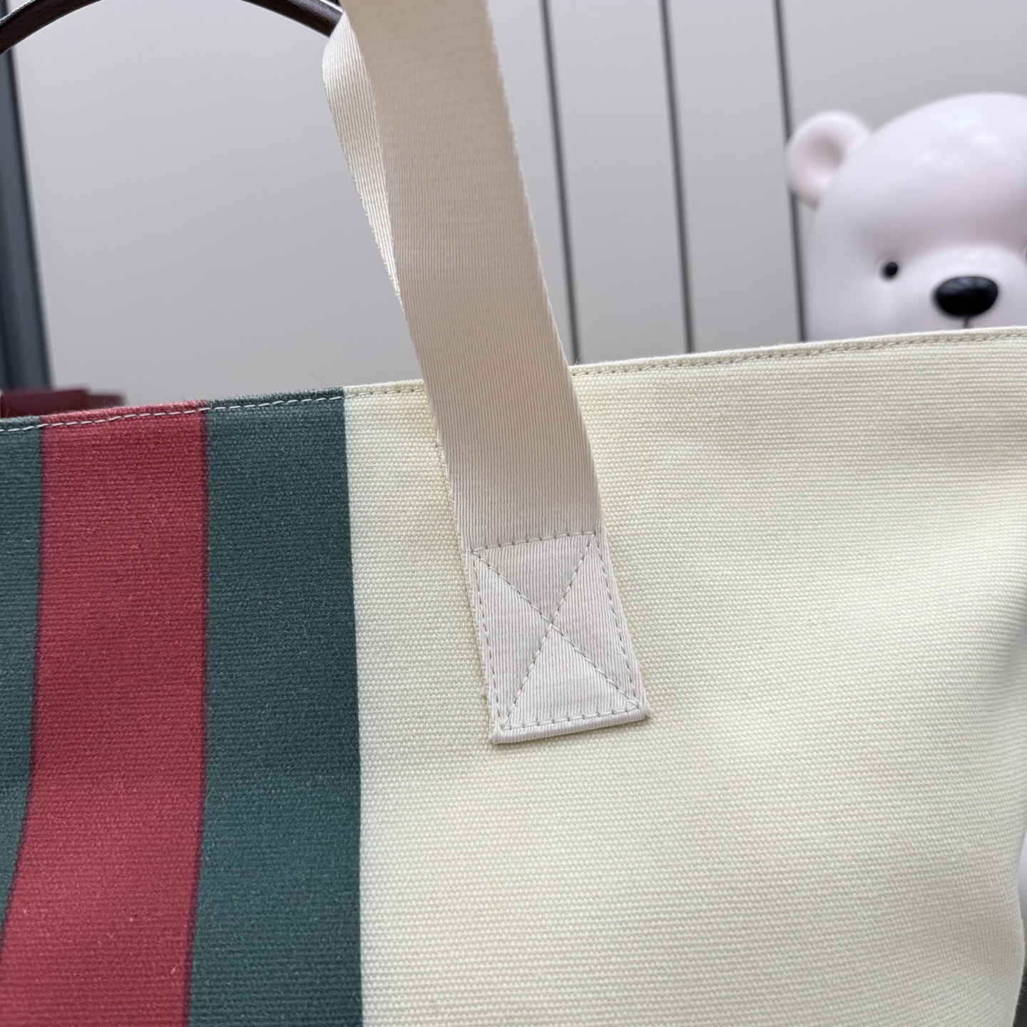 GUCCI 구찌 Generation 제너레이션 GG 웹 캔버스 토트백 가방