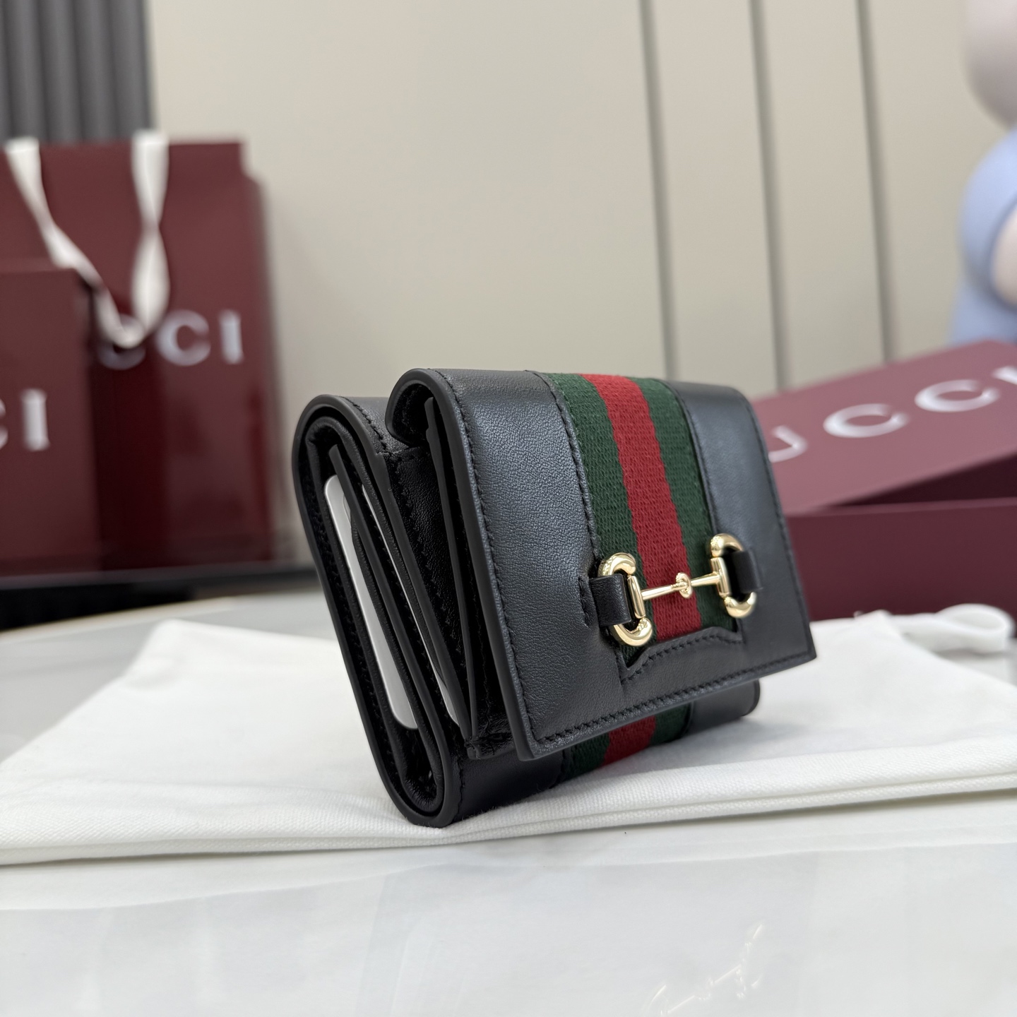 [Gucci] 구찌 26SS 레더 홀스빗 웹 삼단 지갑