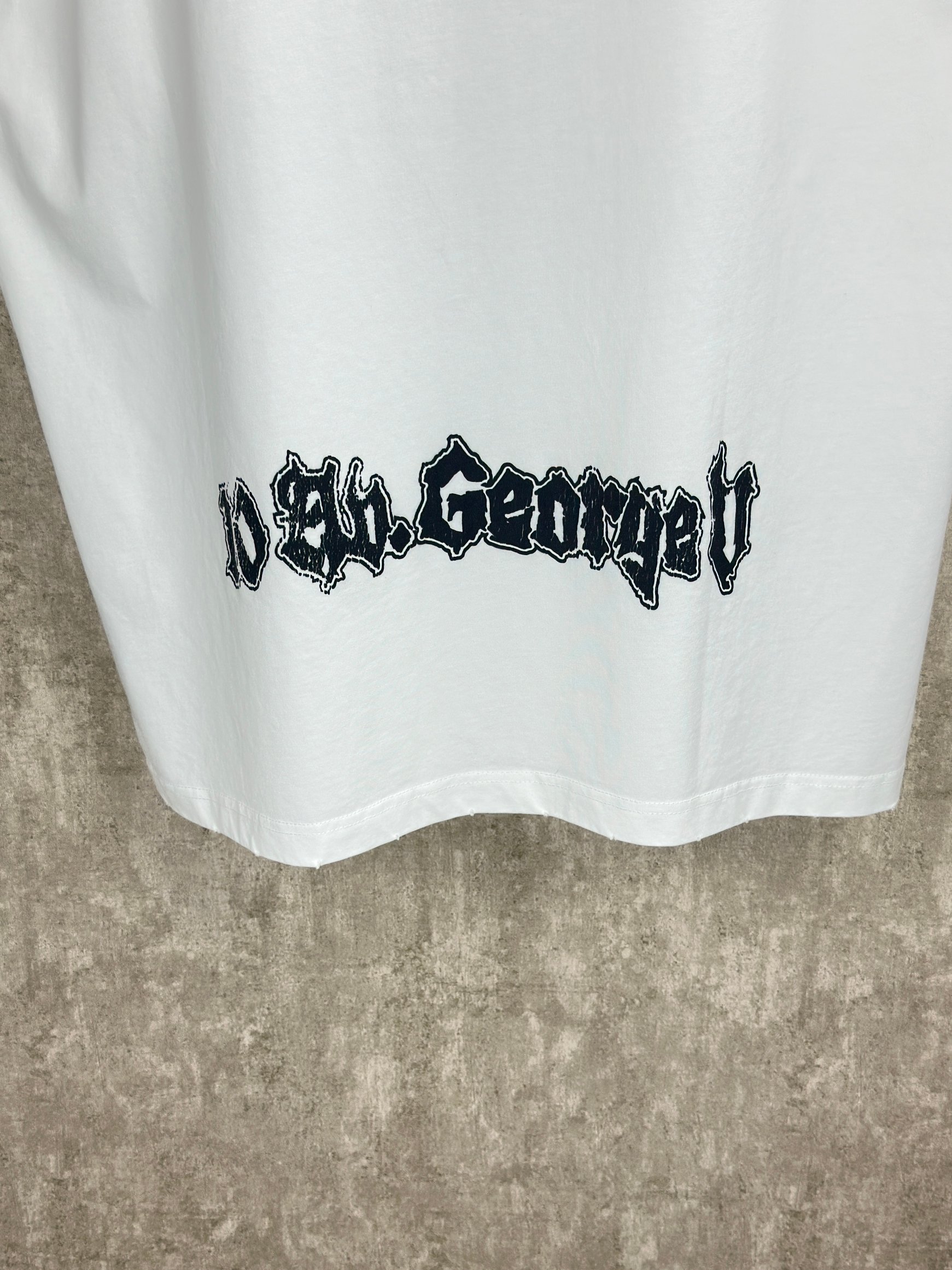 발렌시아가(BALENCIAGA) 꾸뛰르 레터링 반팔 티셔츠 의류