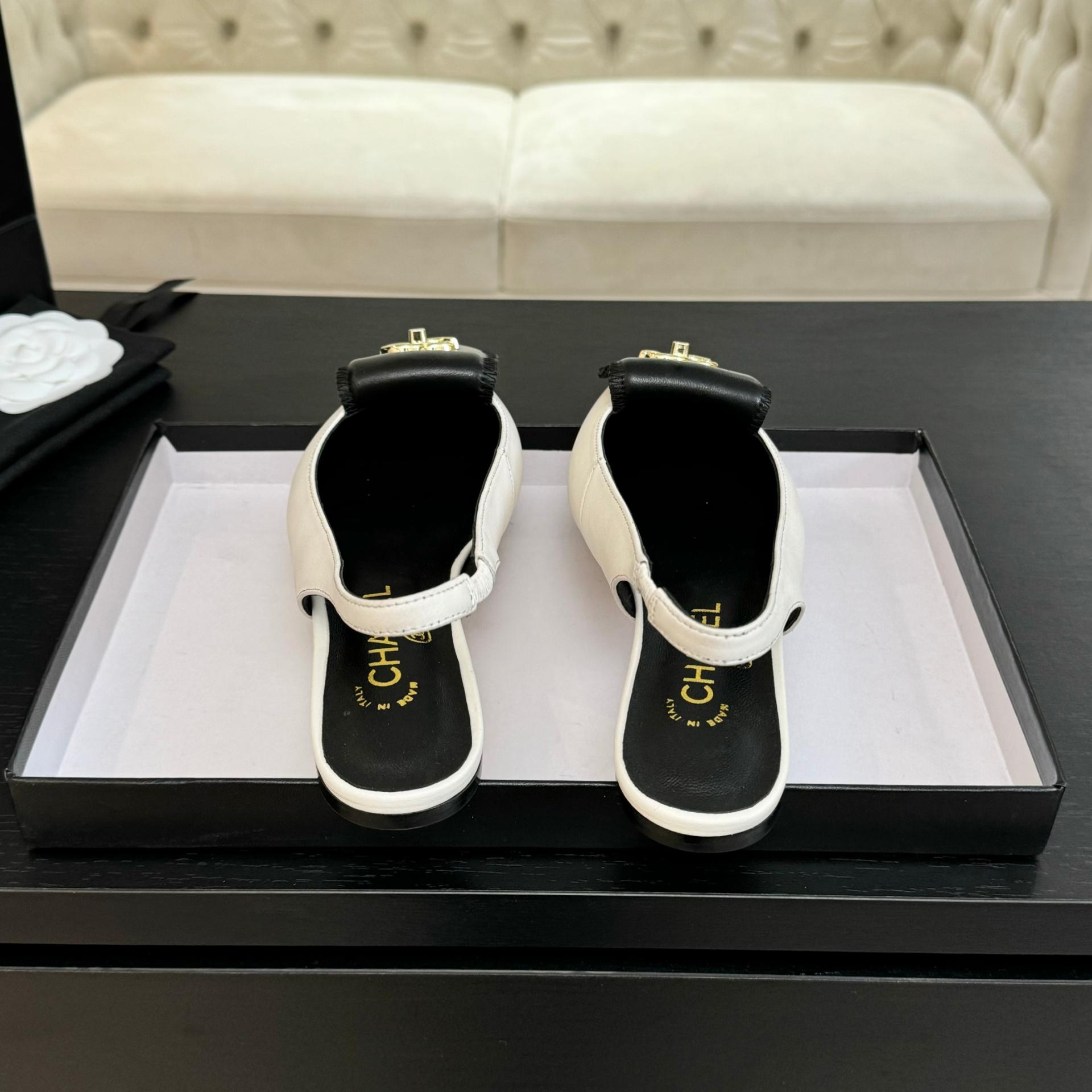 샤넬(CHANEL) 포인티드 슬링백 샌들 신발