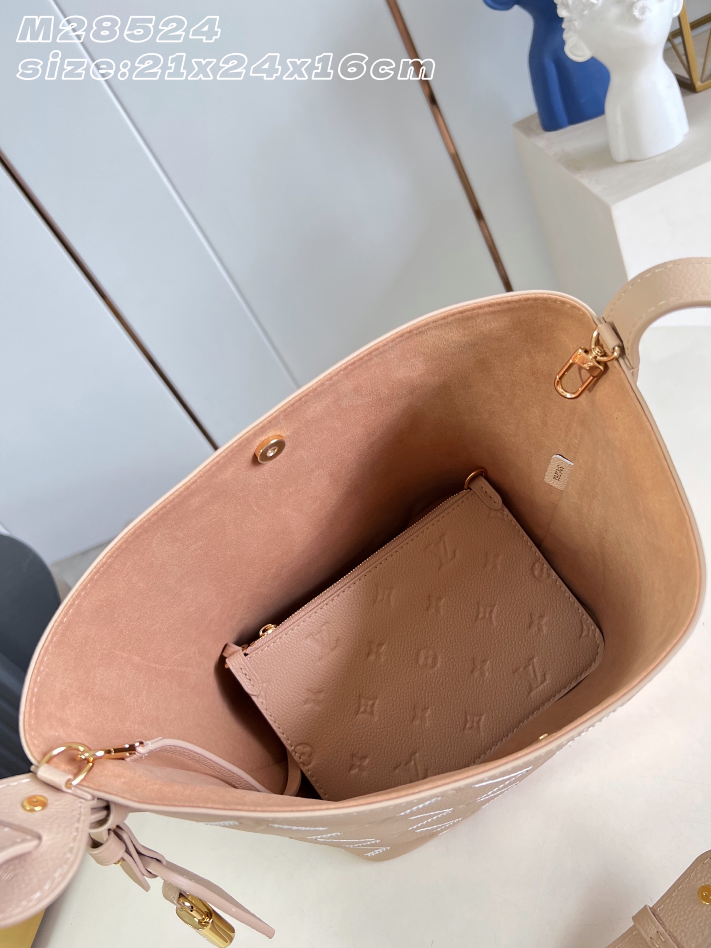 [Louis Vuitton] LV 루이비통 올 인(All In) 미디움 앙프레인트 버킷백 가방