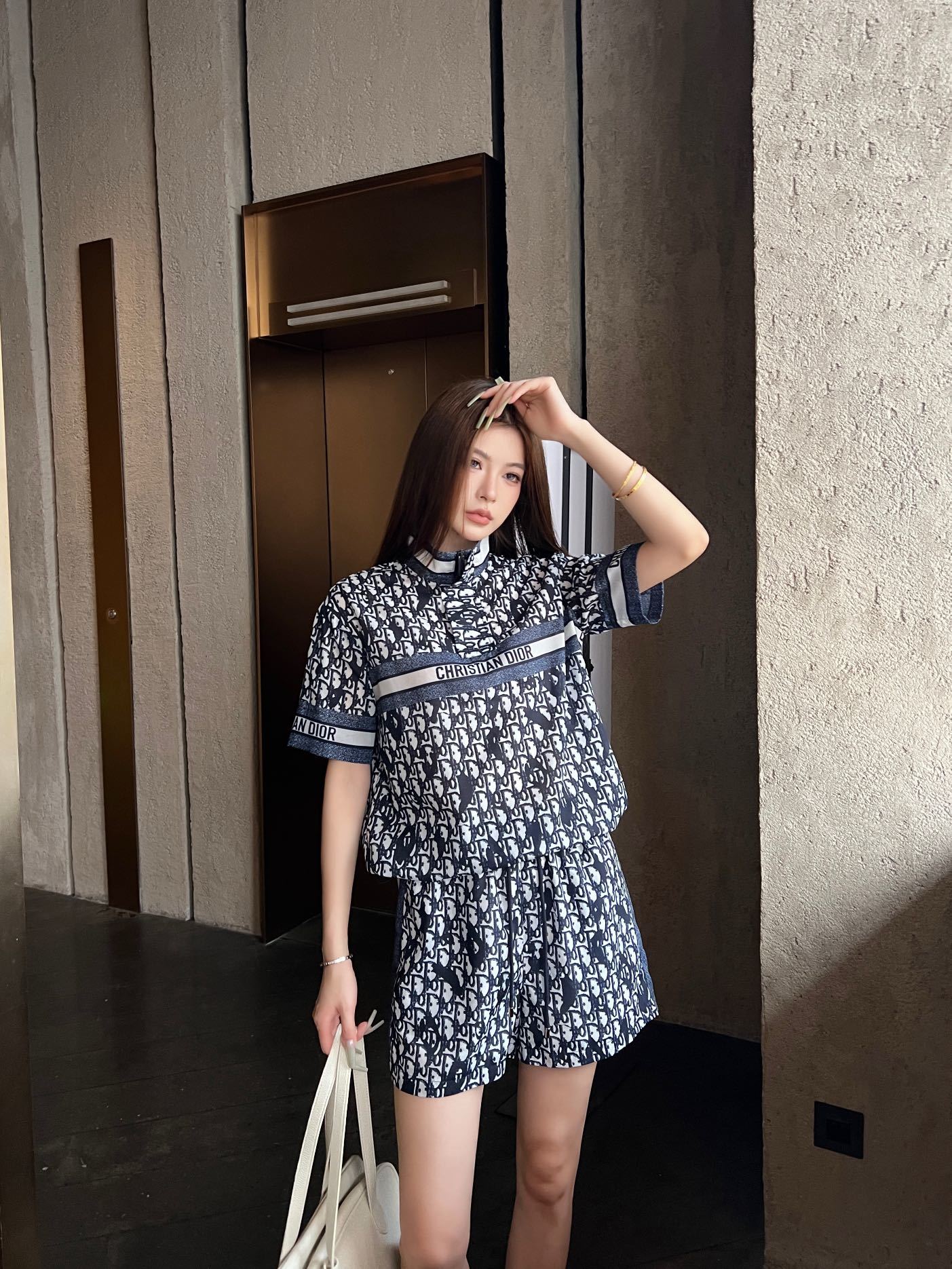 Dior CD 디올 클래식 모노그램 프린트 반팔 + 반바지 세트업 의류
