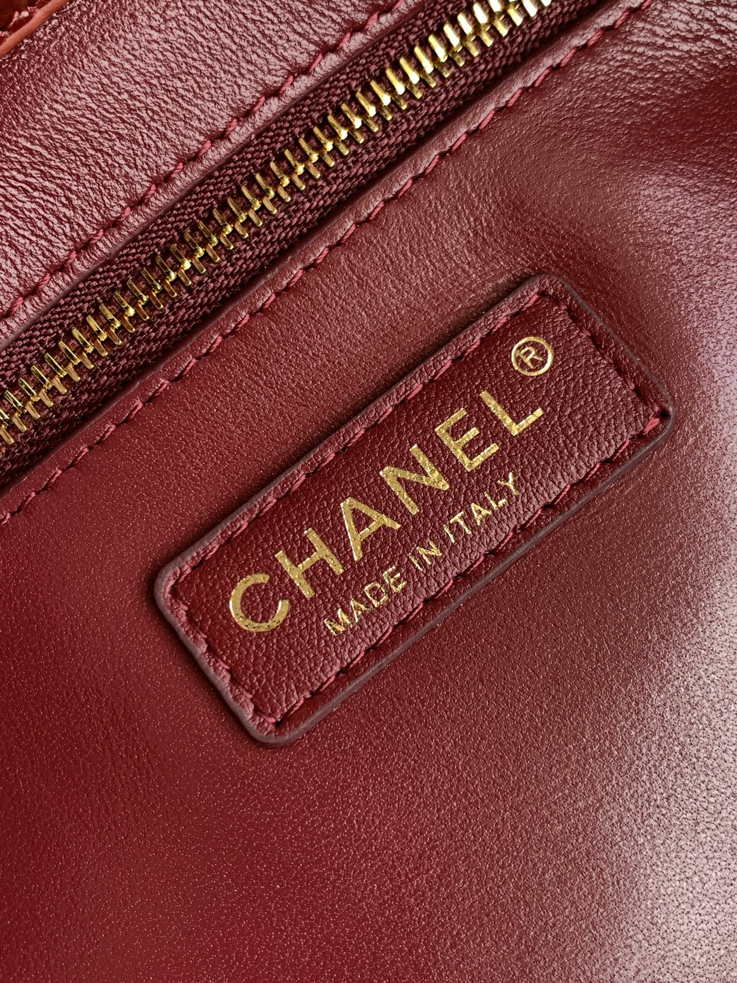 [Chanel] 샤넬 26S Cerf 서프 백 미디움 토트백 (레드) 가방