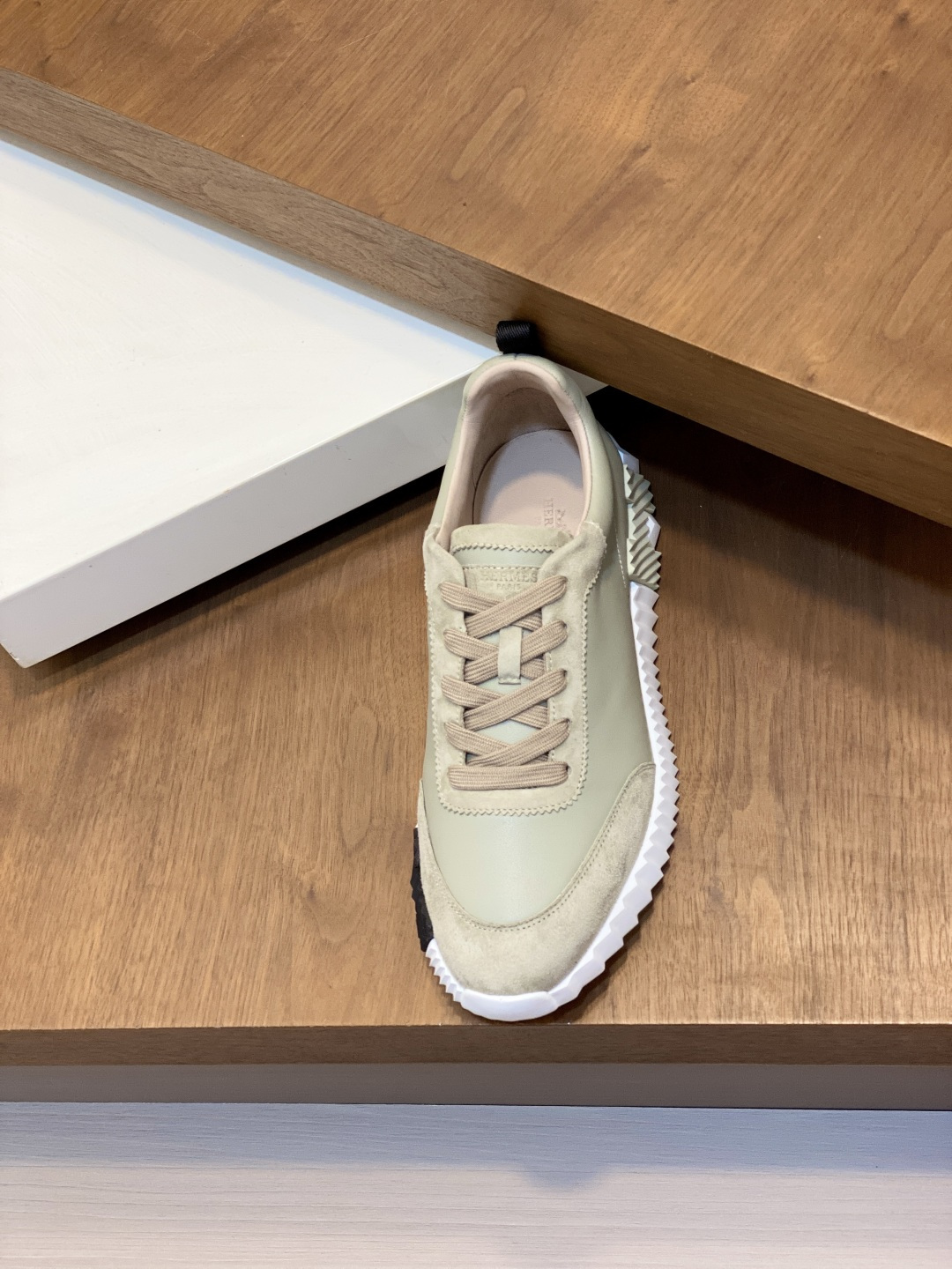 [Hermes] 에르메스 바운싱(Bouncing) 프리미엄 카프스킨 & 고트스킨 스니커즈 신발