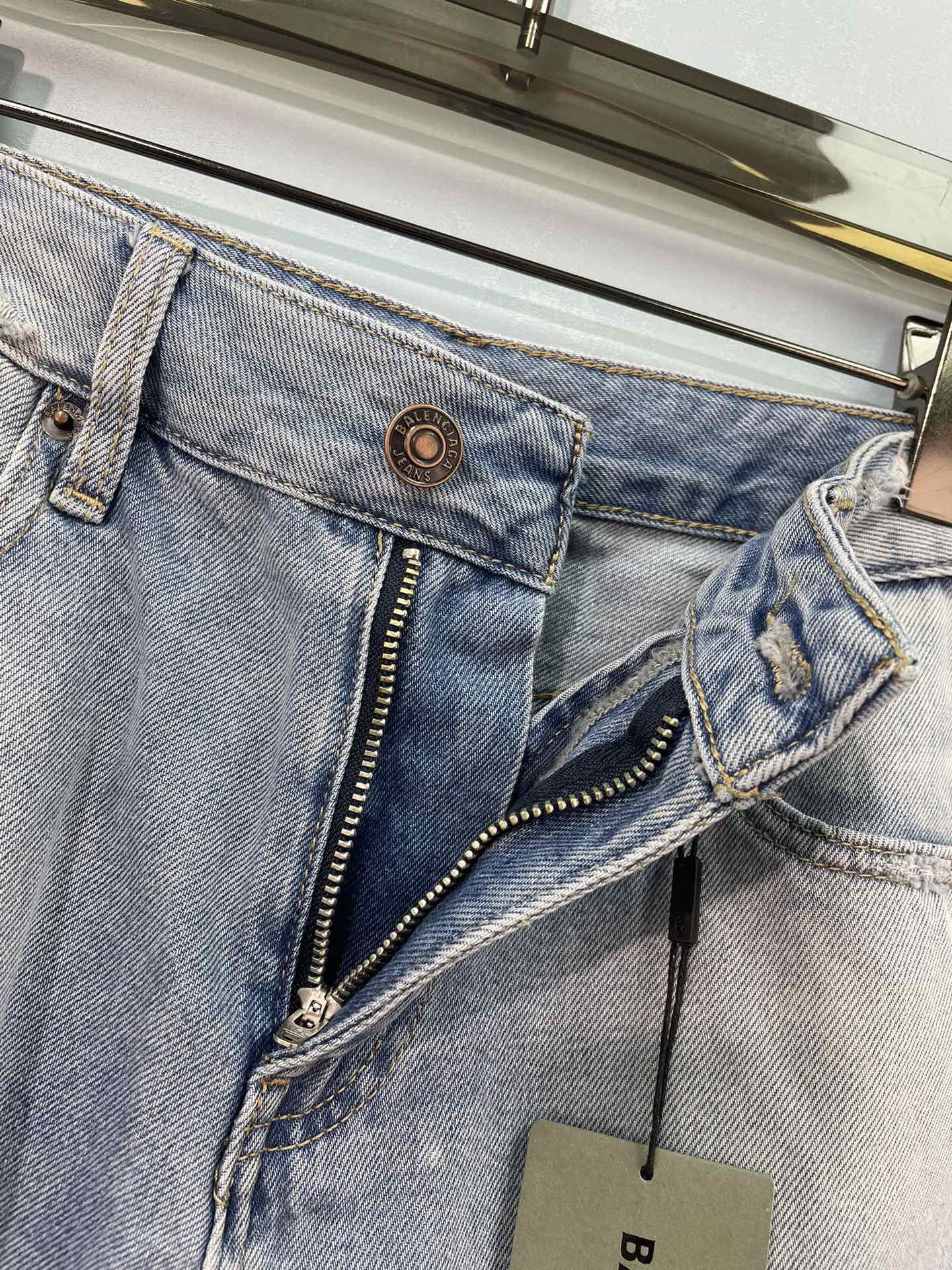 [Balenciaga] 발렌시아가 뉴 시즌 빈티지 워싱 데님 쇼츠 숏 팬츠 바지 의류