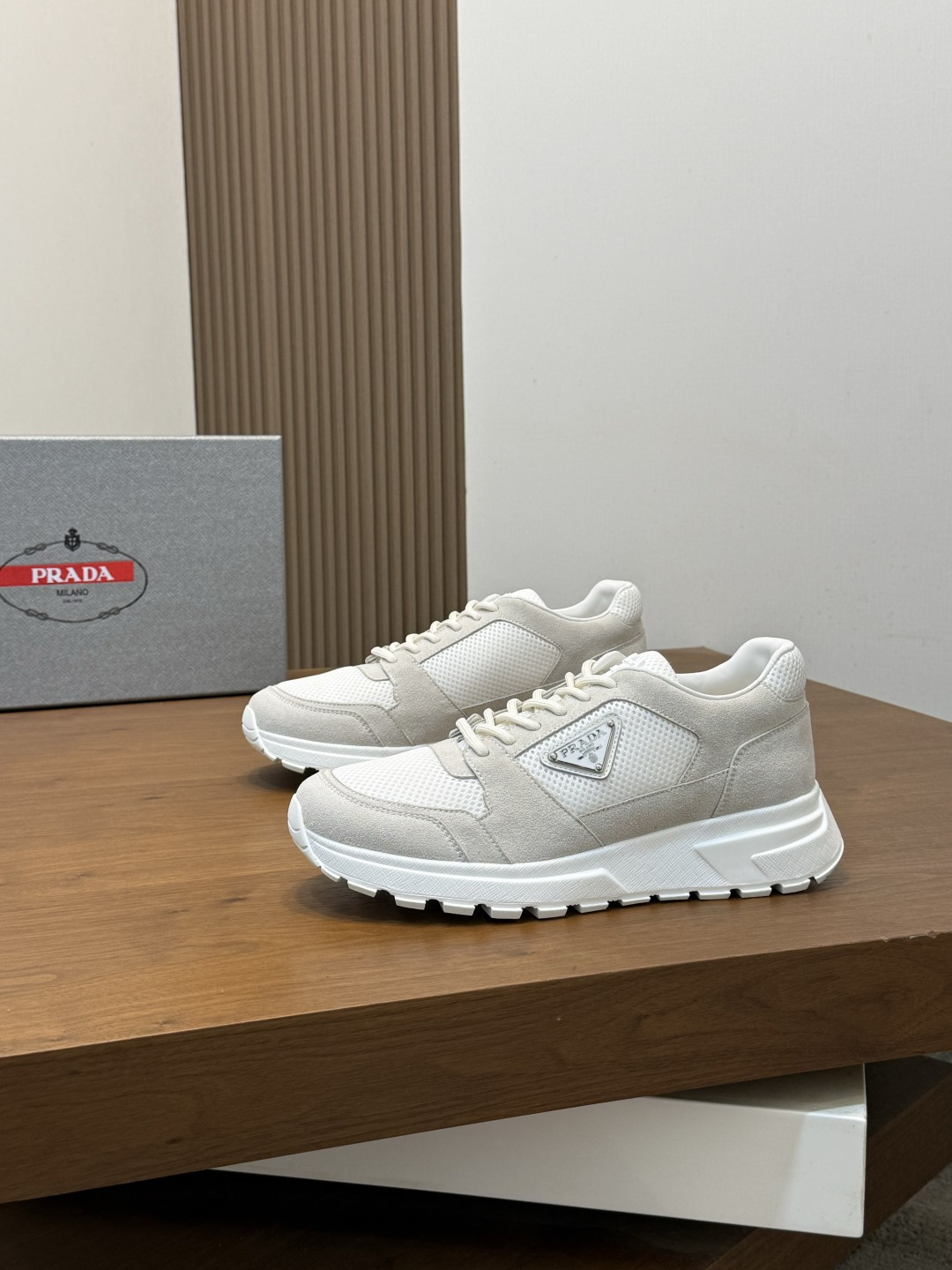 [Prada] 프라다 Montecarlo Re-Edition 몬테카를로 리에디션 2026 서머 레더 스니커즈 신발