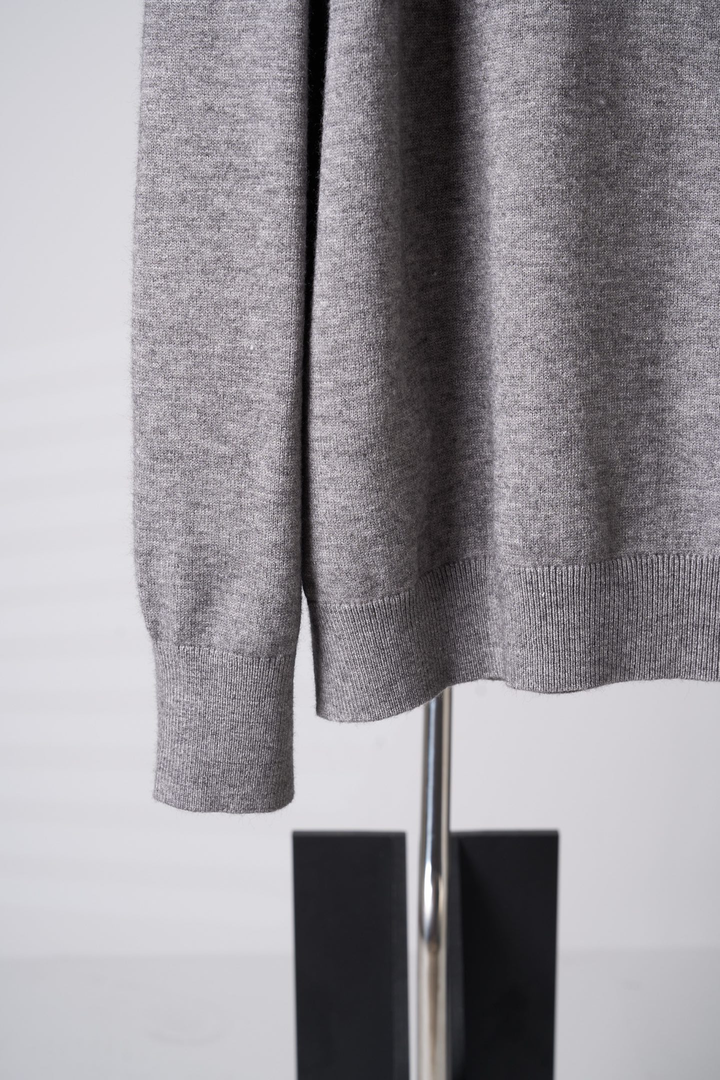 아크네(Acne studios) 로고 자수 울 폴로 니트 상의 의류