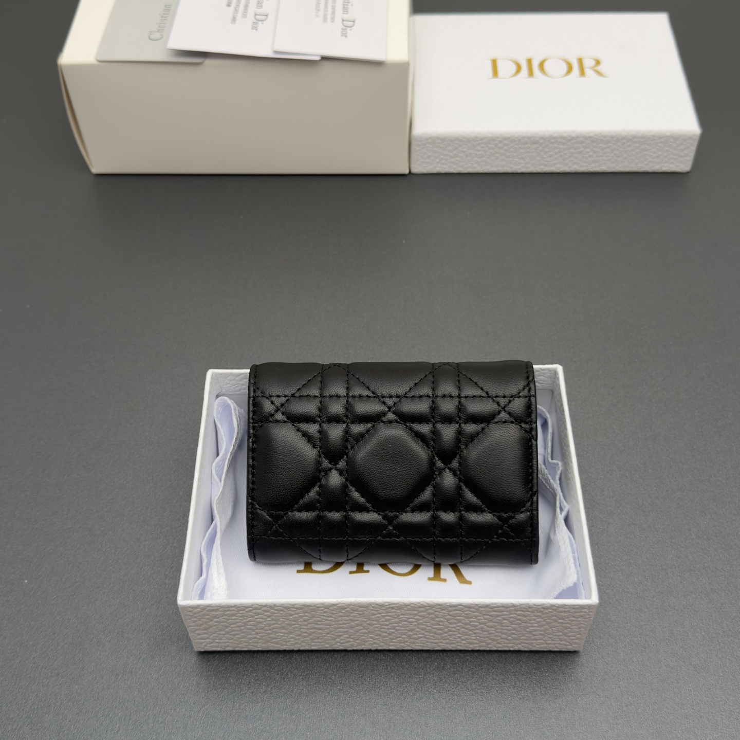 [Dior] 디올 Lady Freesia 레이디 프리지아 까나쥬 램스킨 지퍼 미니 지갑 / S2607