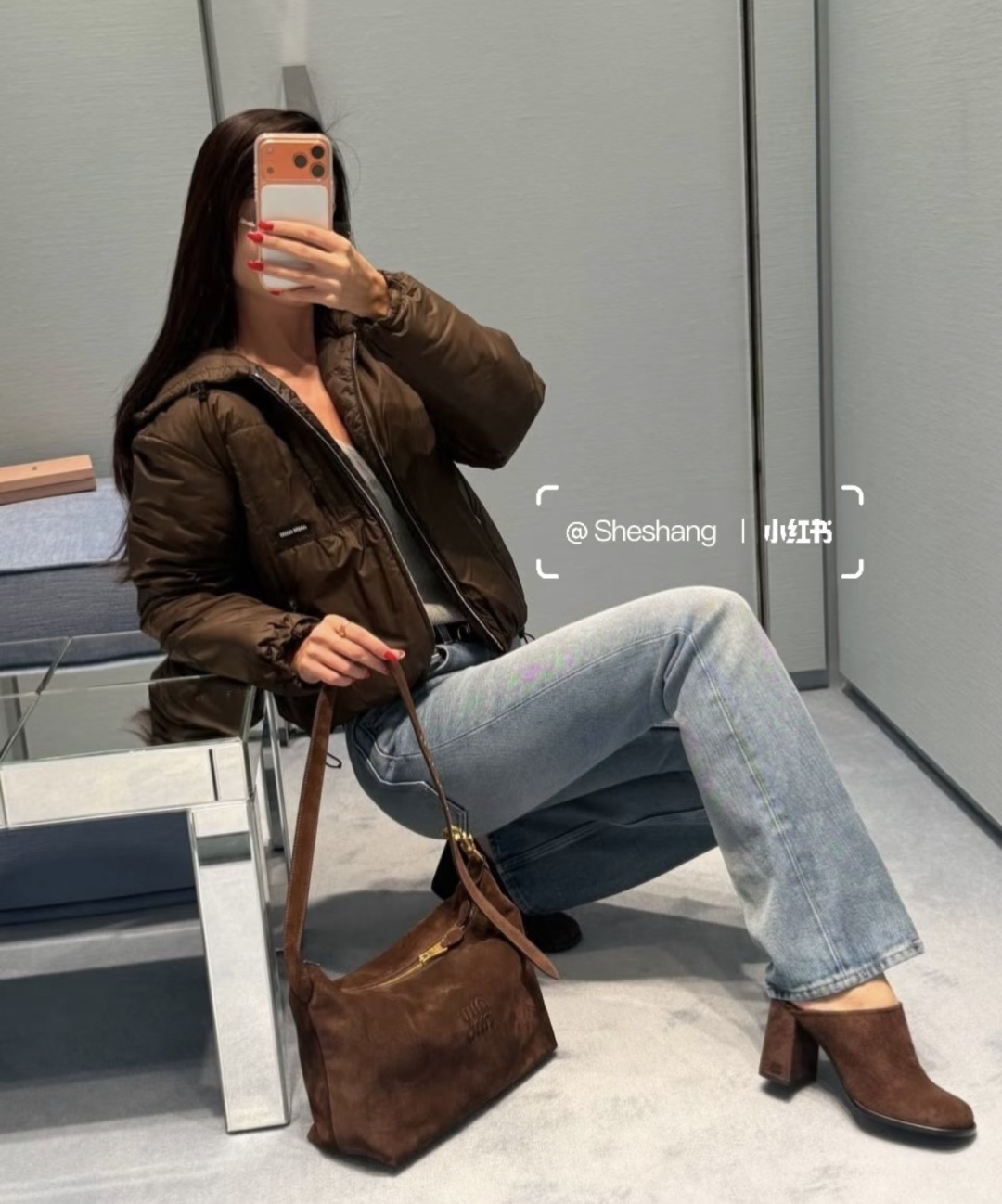 미우미우(MIU MIU) 초콜릿 후드 구스 다운 패딩 재킷 상의 의류