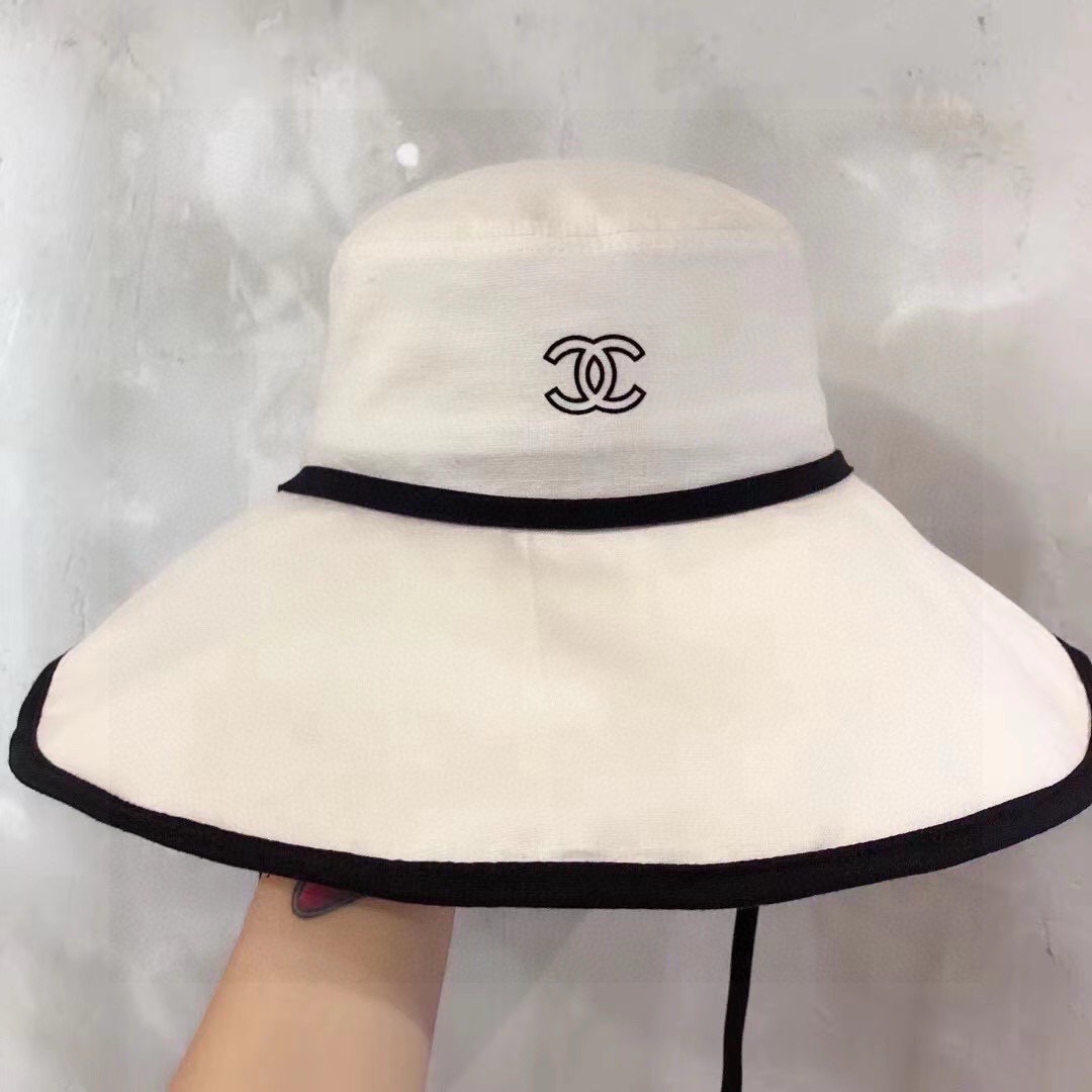 샤넬(CHANEL) 와이드 브림 버킷햇 모자