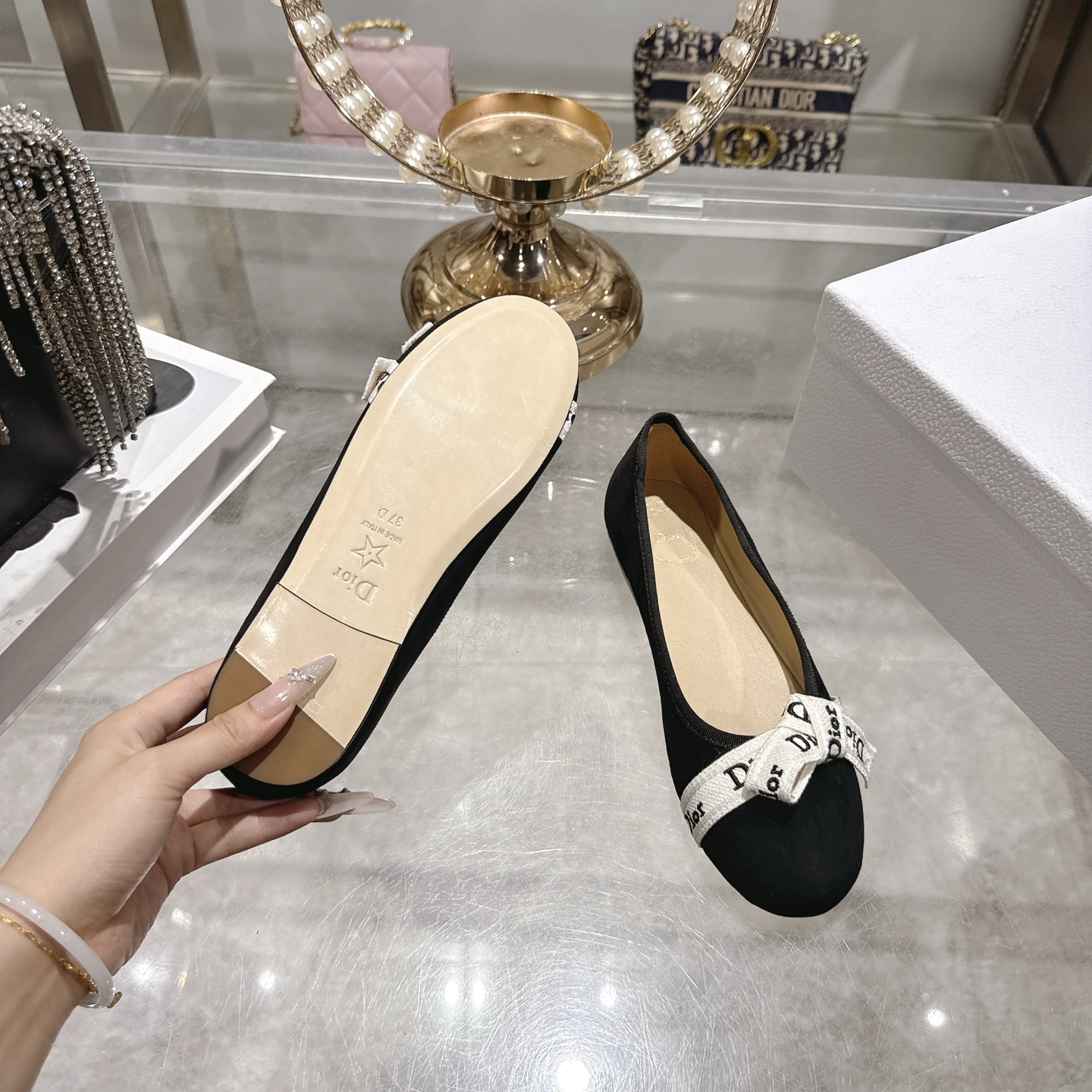 디올(DIOR) 리본 스트랩 메리제인 플랫슈즈 신발