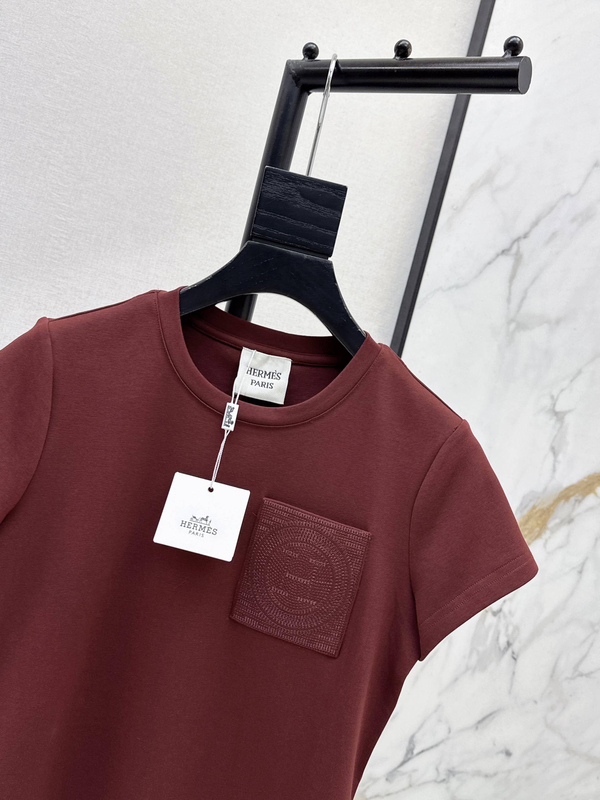 [Hermes] 에르메스 26SS 크롭 슬림핏 반팔 티셔츠 의류