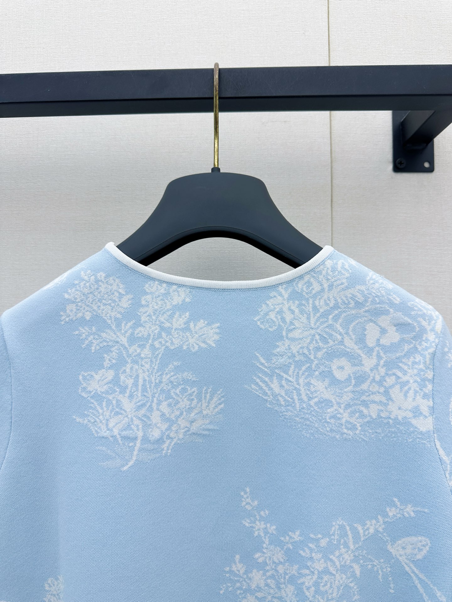 디올(DIOR) 플라워 자카드 라운드넥 반팔 니트 상의 의류