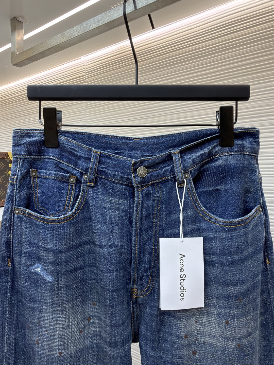 아크네(Acne studios) 페인트 디스트로이드 스트레이트 데님 팬츠 바지 의류