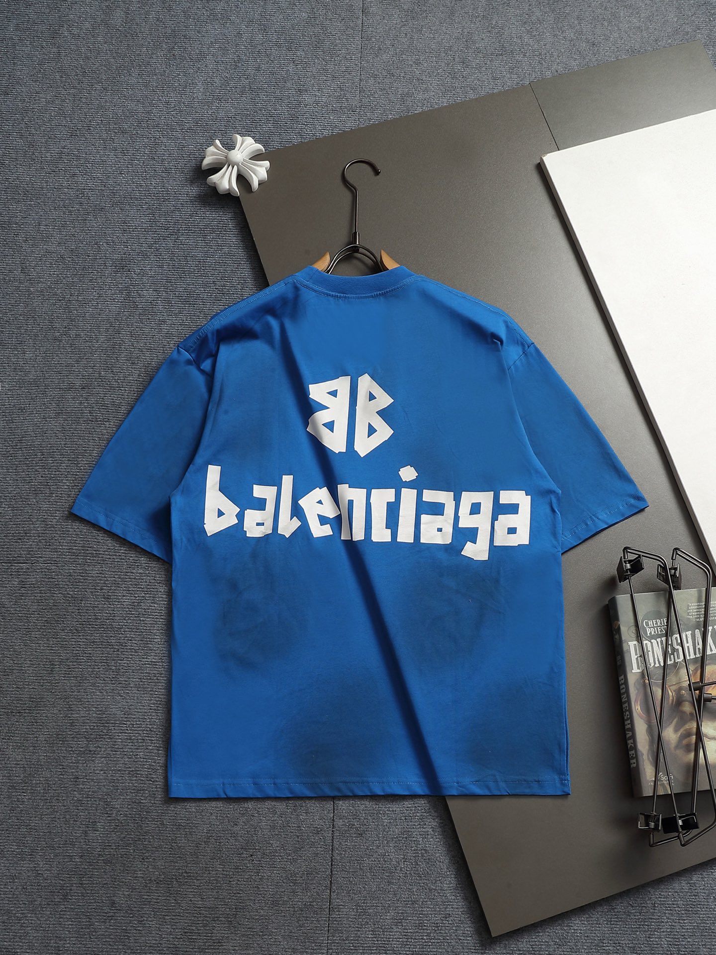 발렌시아가(BALENCIAGA) 테이프 프린팅 워싱 반팔 티셔츠 상의 의류