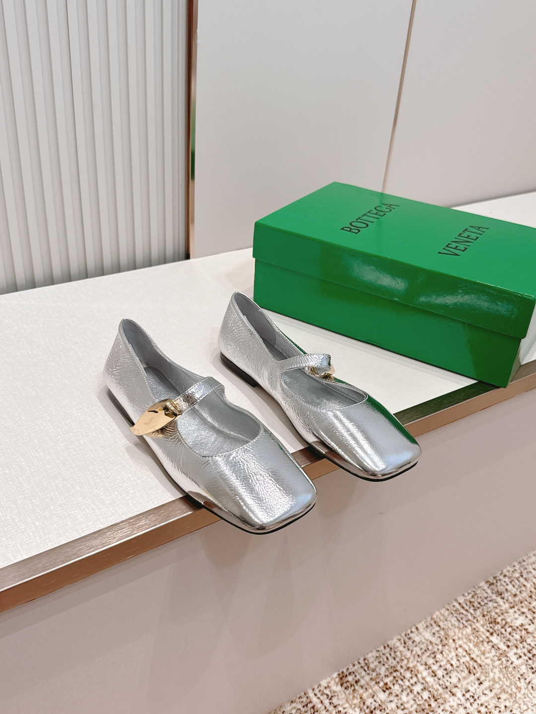 보테가 베네타(BOTTEGA VENETA) 샬롯 메리제인 플랫 발레 슈즈 신발