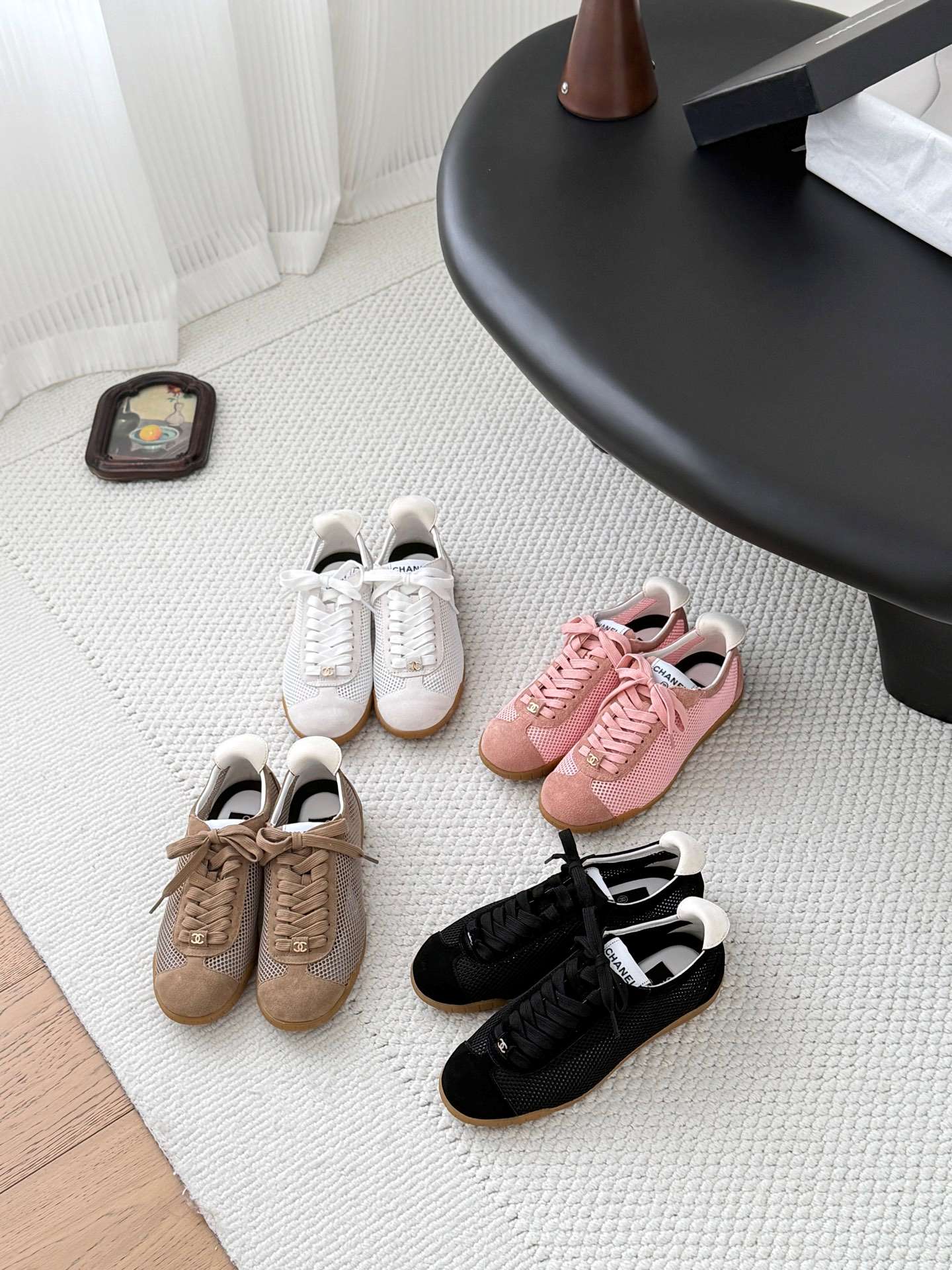 샤넬(CHANEL) 메쉬 스웨이드 배색 로우탑 스니커즈 신발