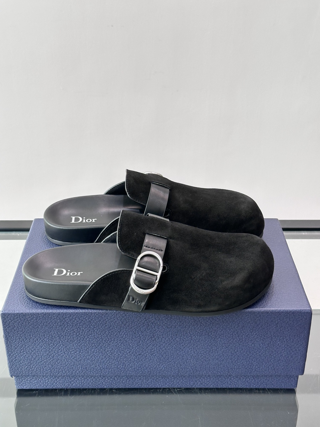 [Dior] 디올 아쿠아(Aqua) 스웨이드 뮬 / 슬라이드 슬리퍼 신발