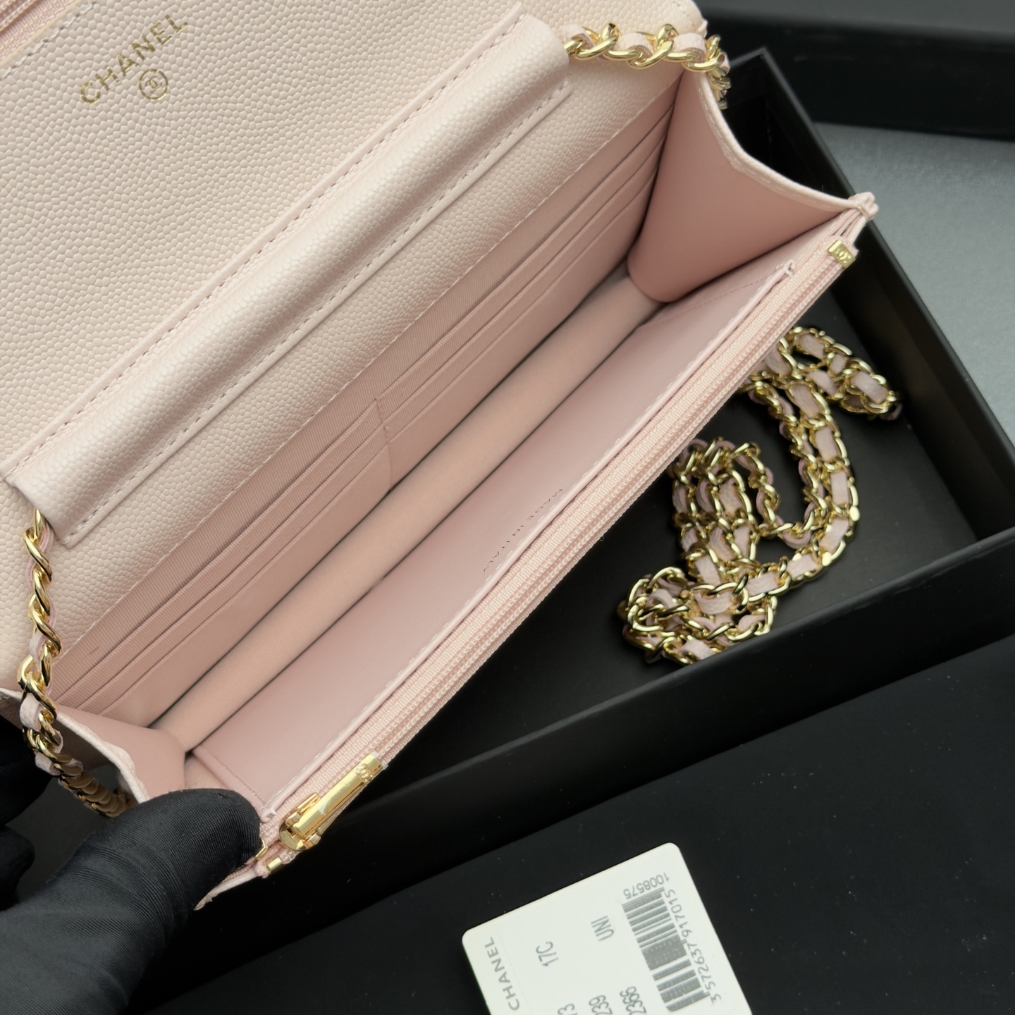 [Chanel] 샤넬 26SS 캐비어 멀티 젬스톤 체인 아코디언 플랩백 (WOC) 가방