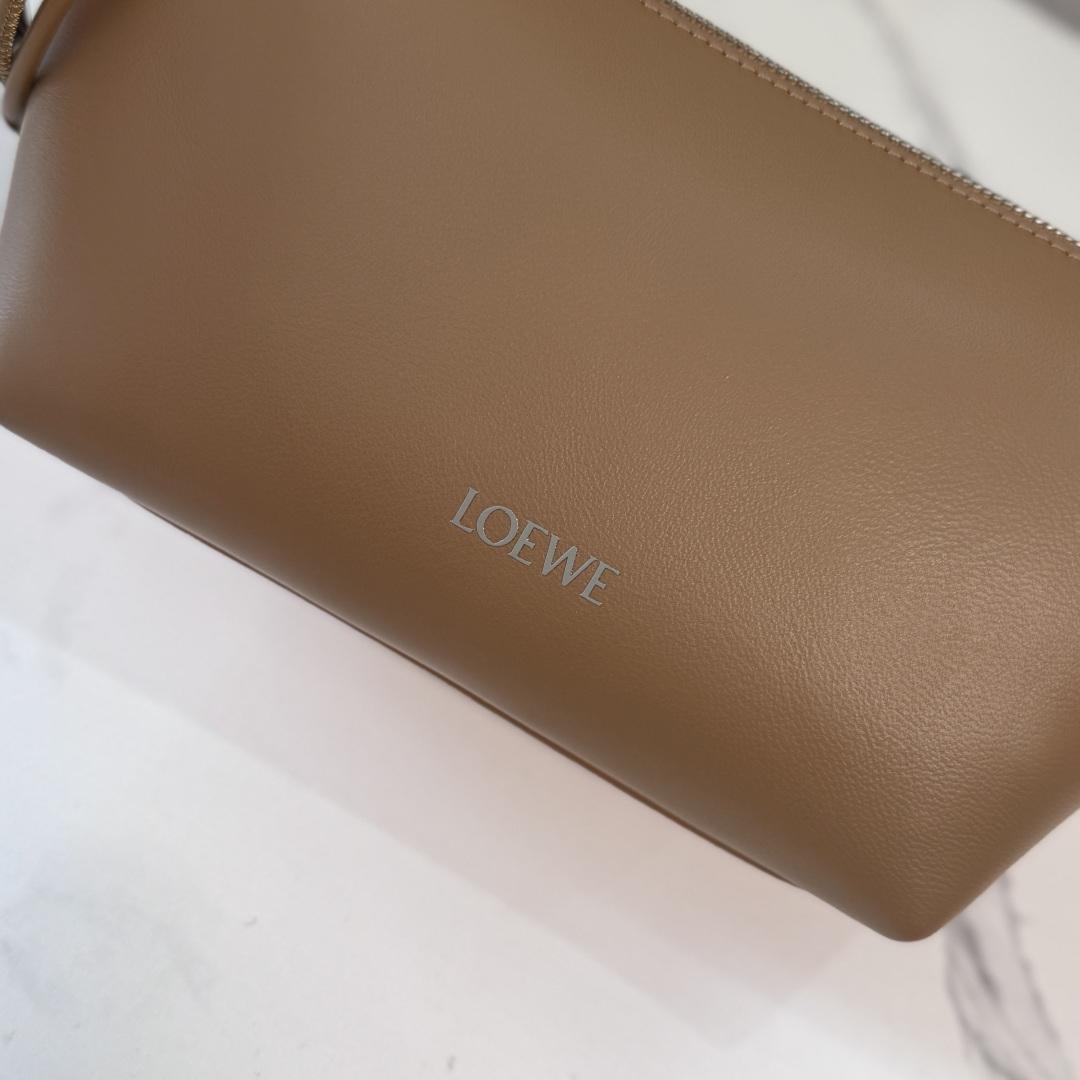 LOEWE 로에베 미니 소프트 나파 카프스킨 cala 칼라 백 가방 / 262616