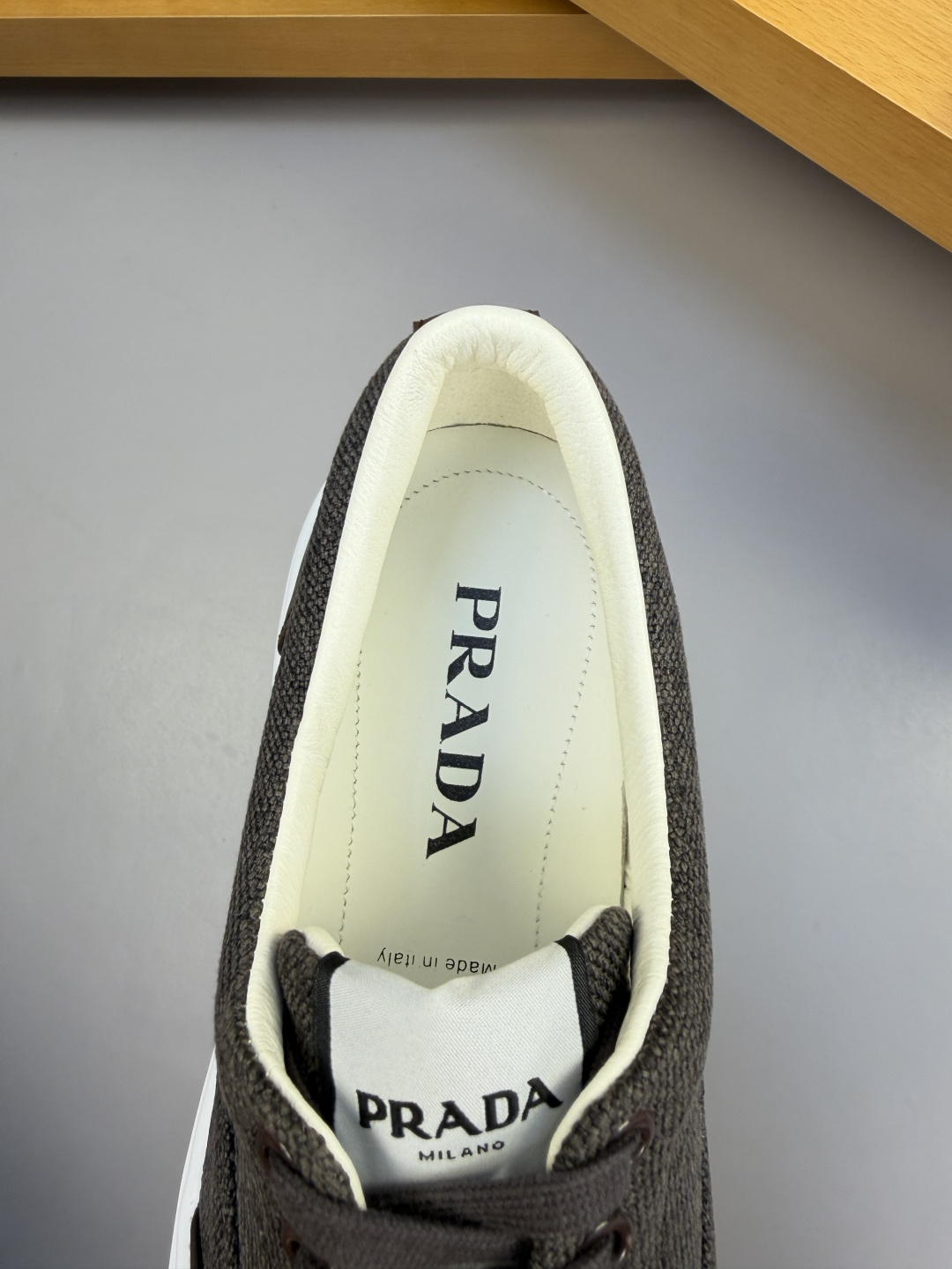PRADA 프라다 캐주얼 스니커즈 / 레저 스포츠 슈즈 신발