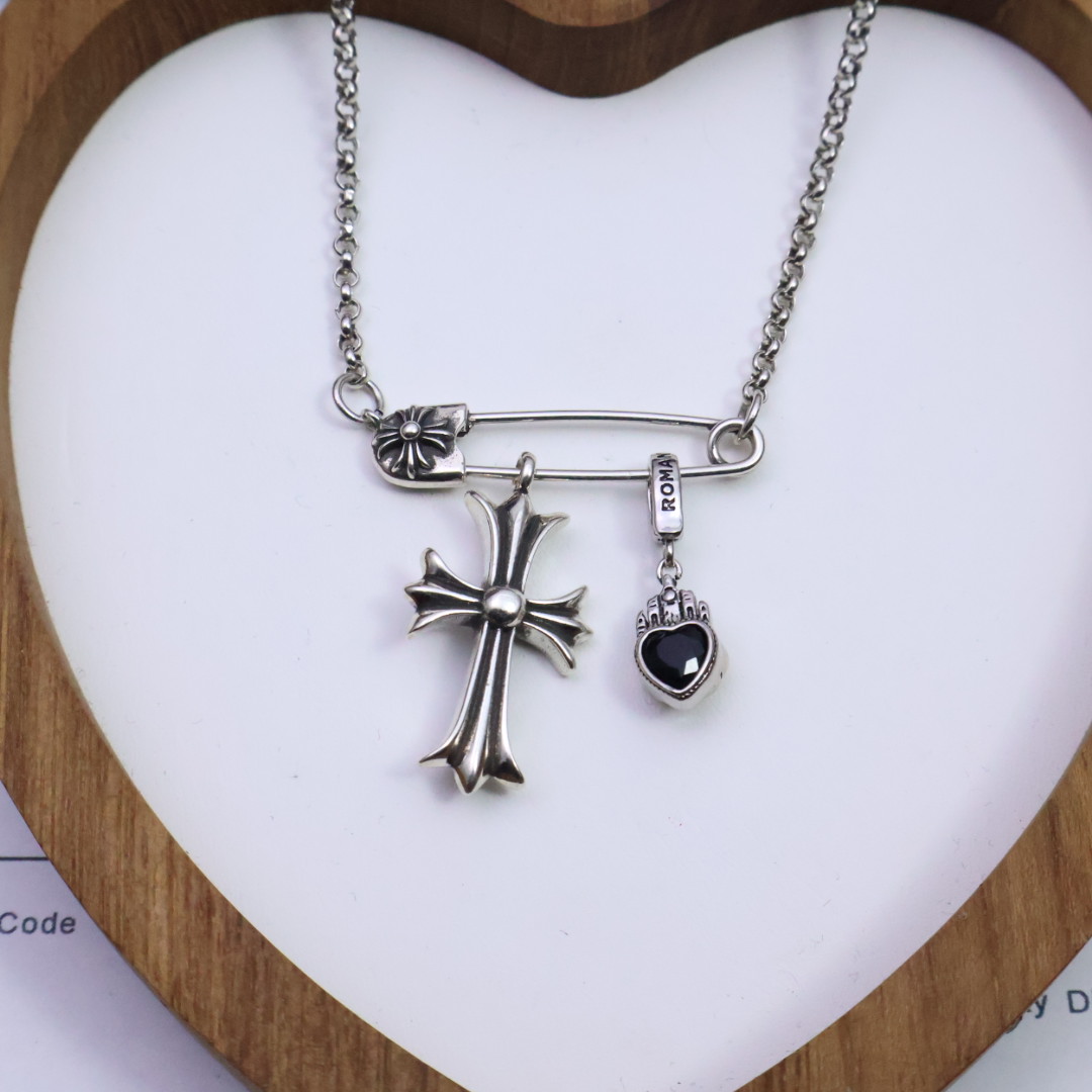 크롬하츠(CHROME HEARTS) 하트 브로치 목걸이 악세사리