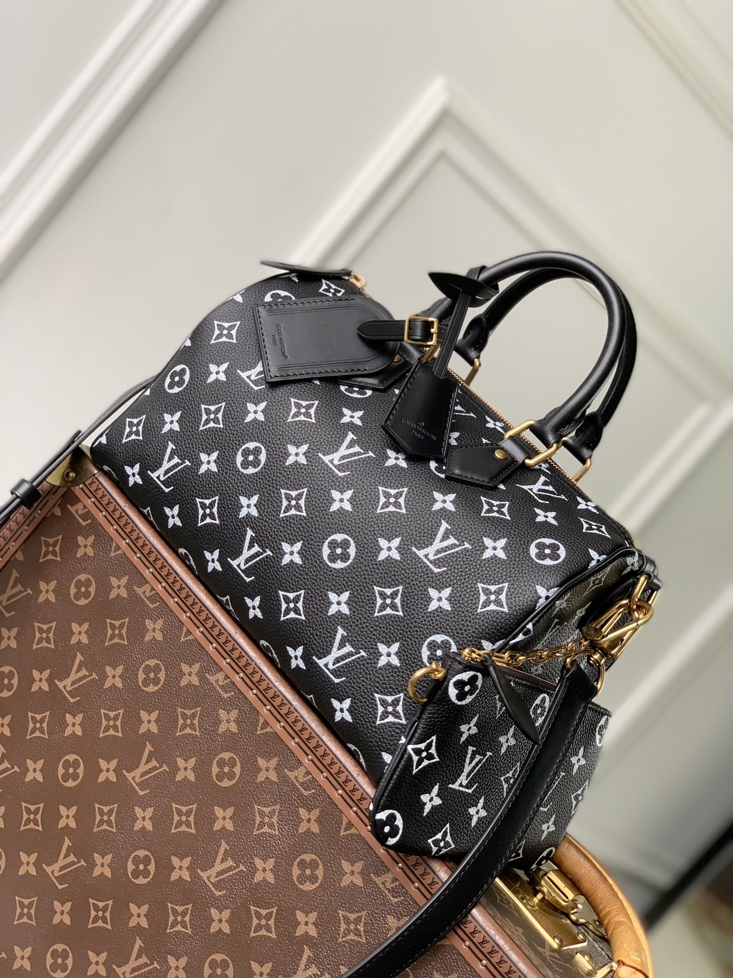 LOUIS VUITTON LV 루이비통 M13904 루이비통 스피디 P9 반둘리에 30 핸드백 가방