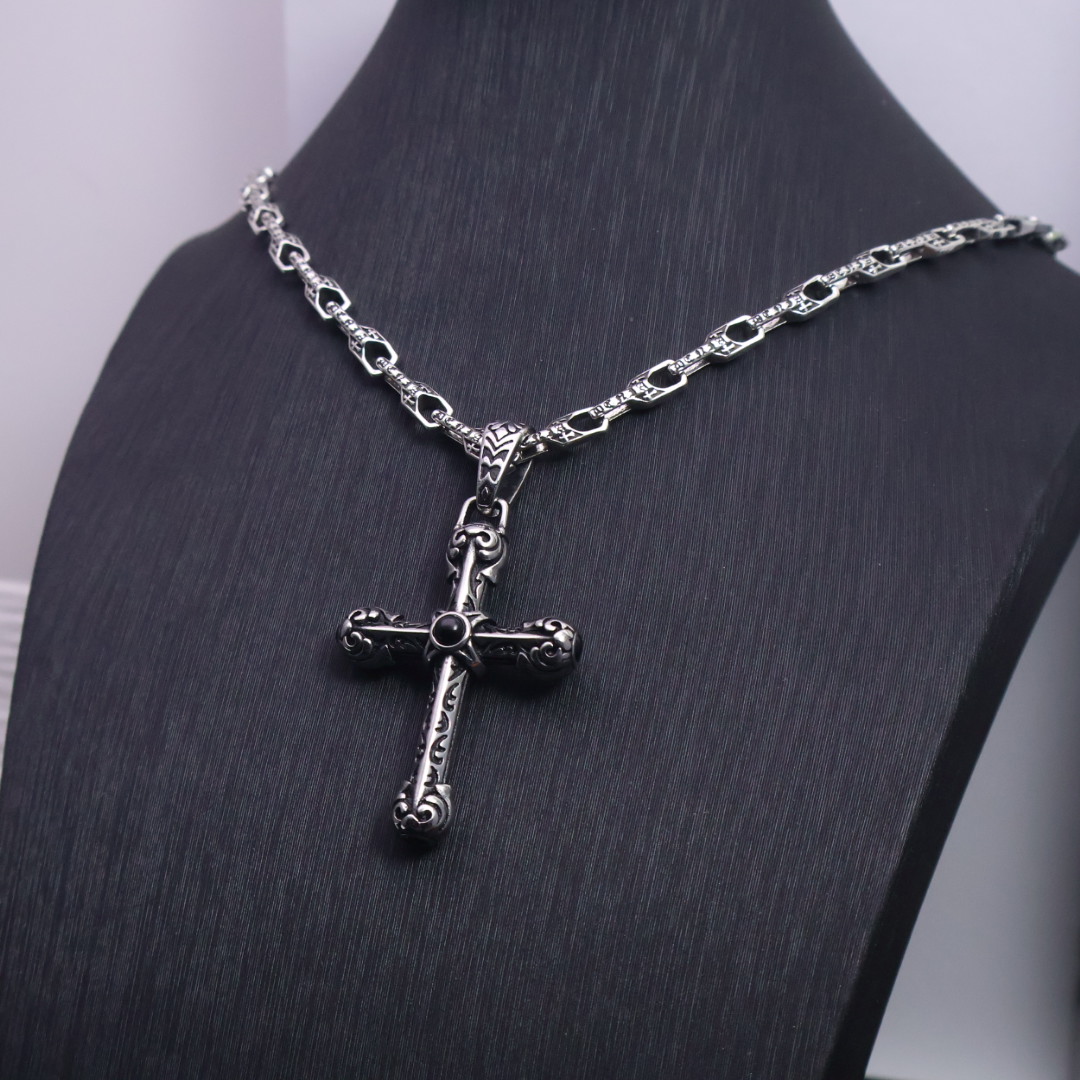 크롬하츠(CHROME HEARTS) 오너먼트 크로스 펜던트 체인 목걸이 악세사리