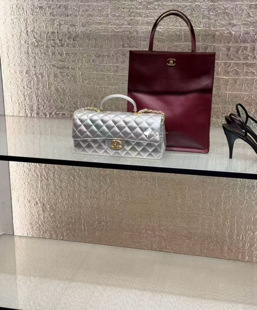 CHANEL 샤넬 26A 시리즈 탑핸들 체인 플랩 백 가방