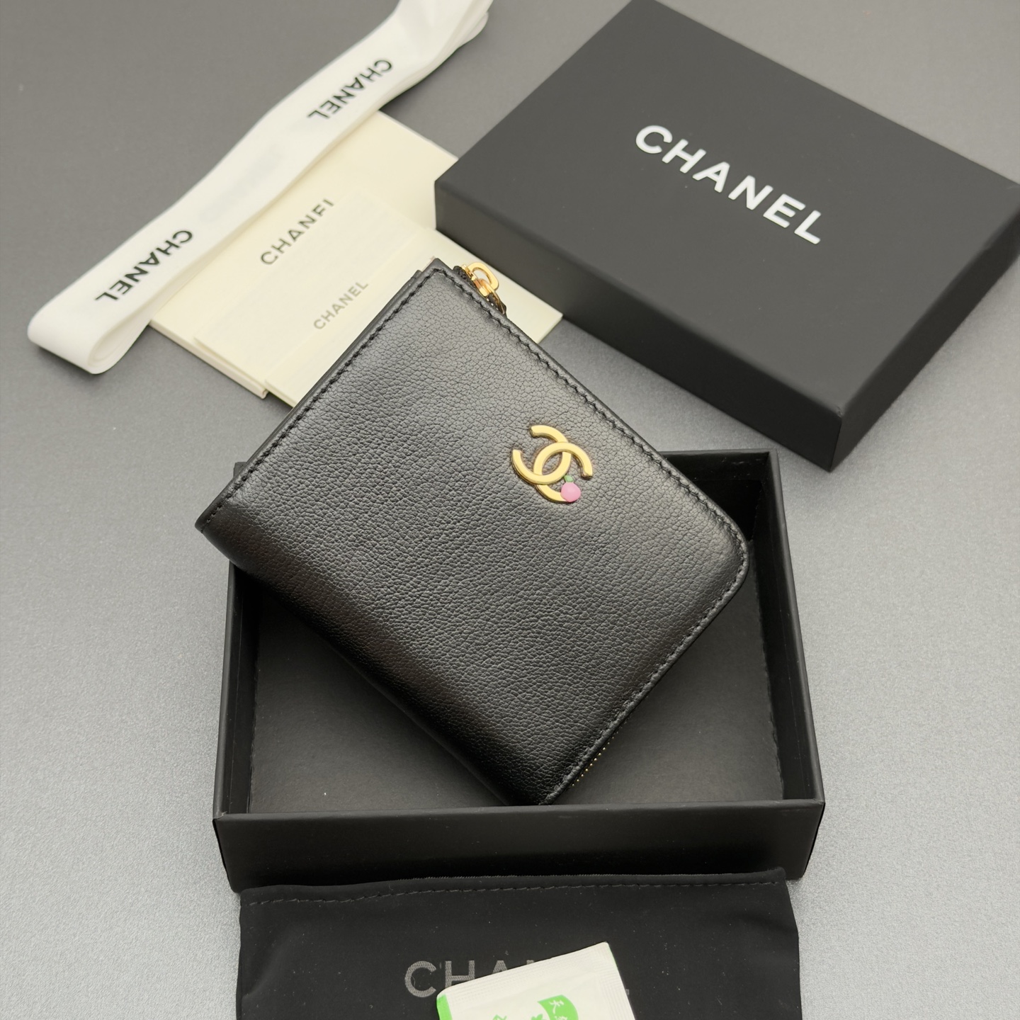 [Chanel] 샤넬 메탈 로고 L자 지퍼 미니 지갑