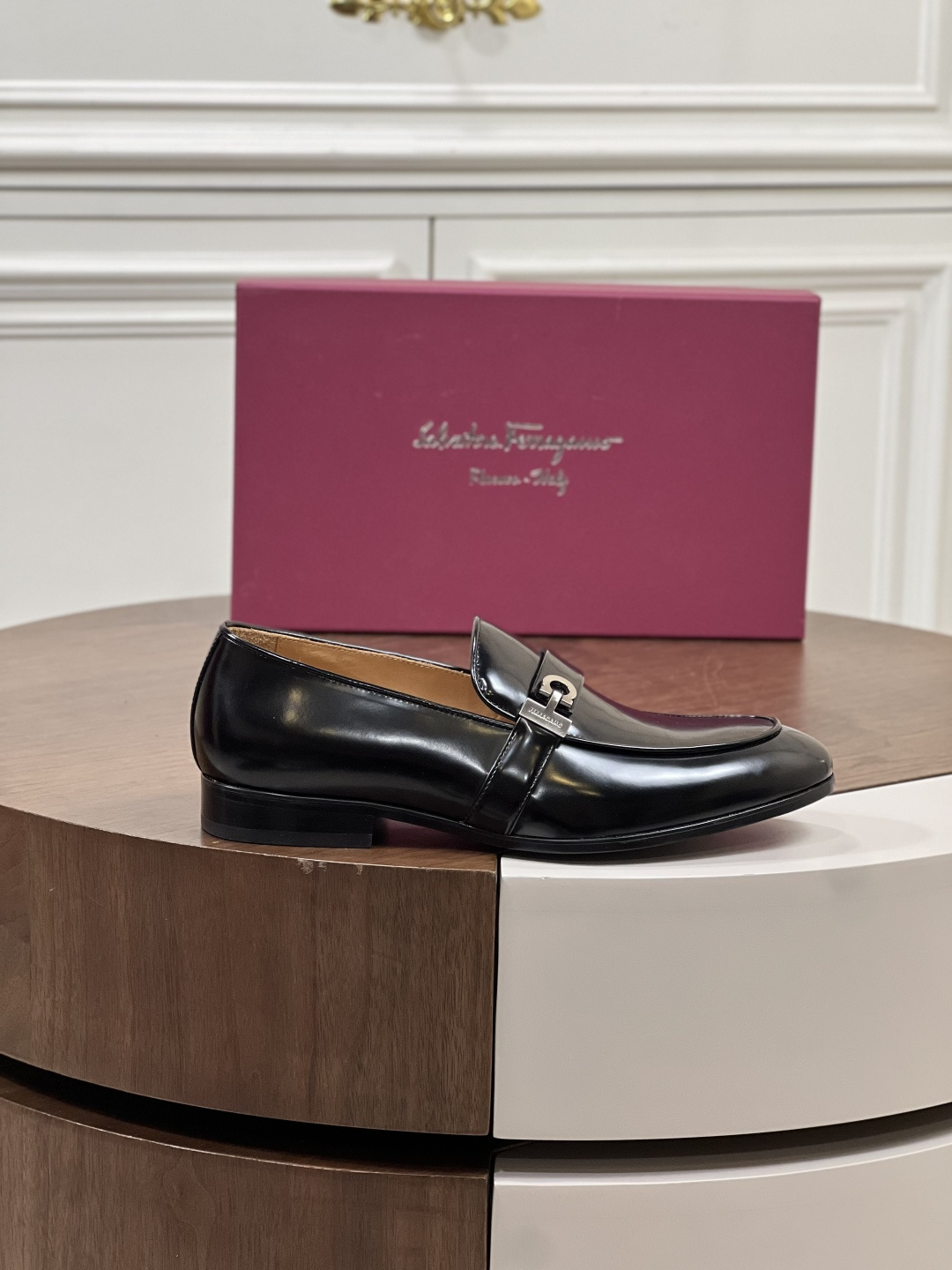 Ferragamo 페라가모 남성 클래식 비즈니스 로퍼 구두 신발