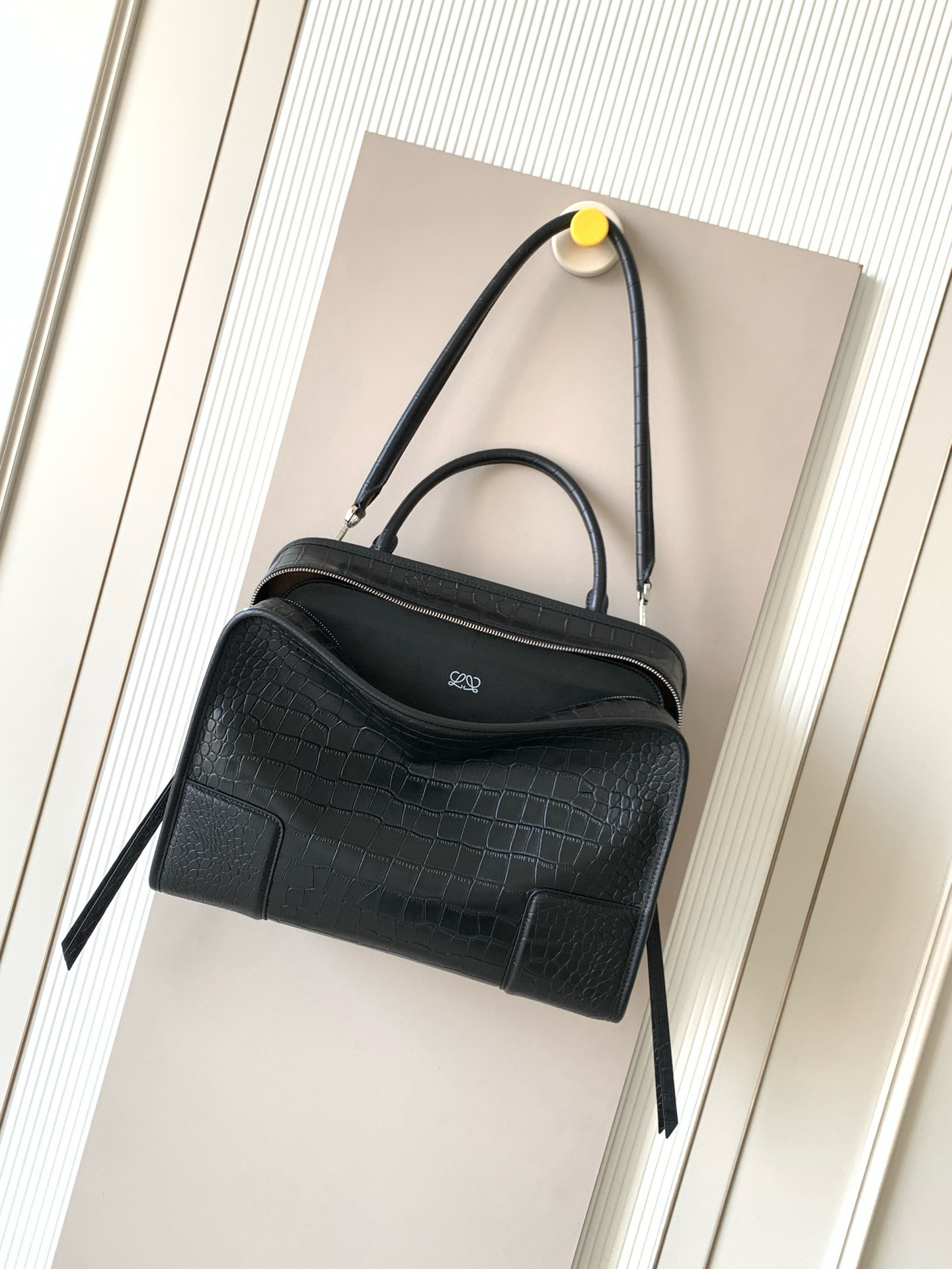 Loewe 로에베 아마조나(Amazona) 180 라지 핸드백 (블랙/크로커다일 패턴) 가방
