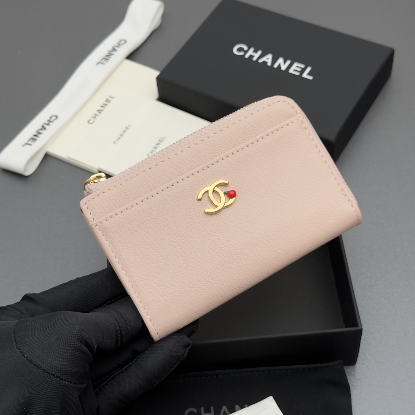 [Chanel] 샤넬 메탈 로고 지퍼 카드/코인 지갑