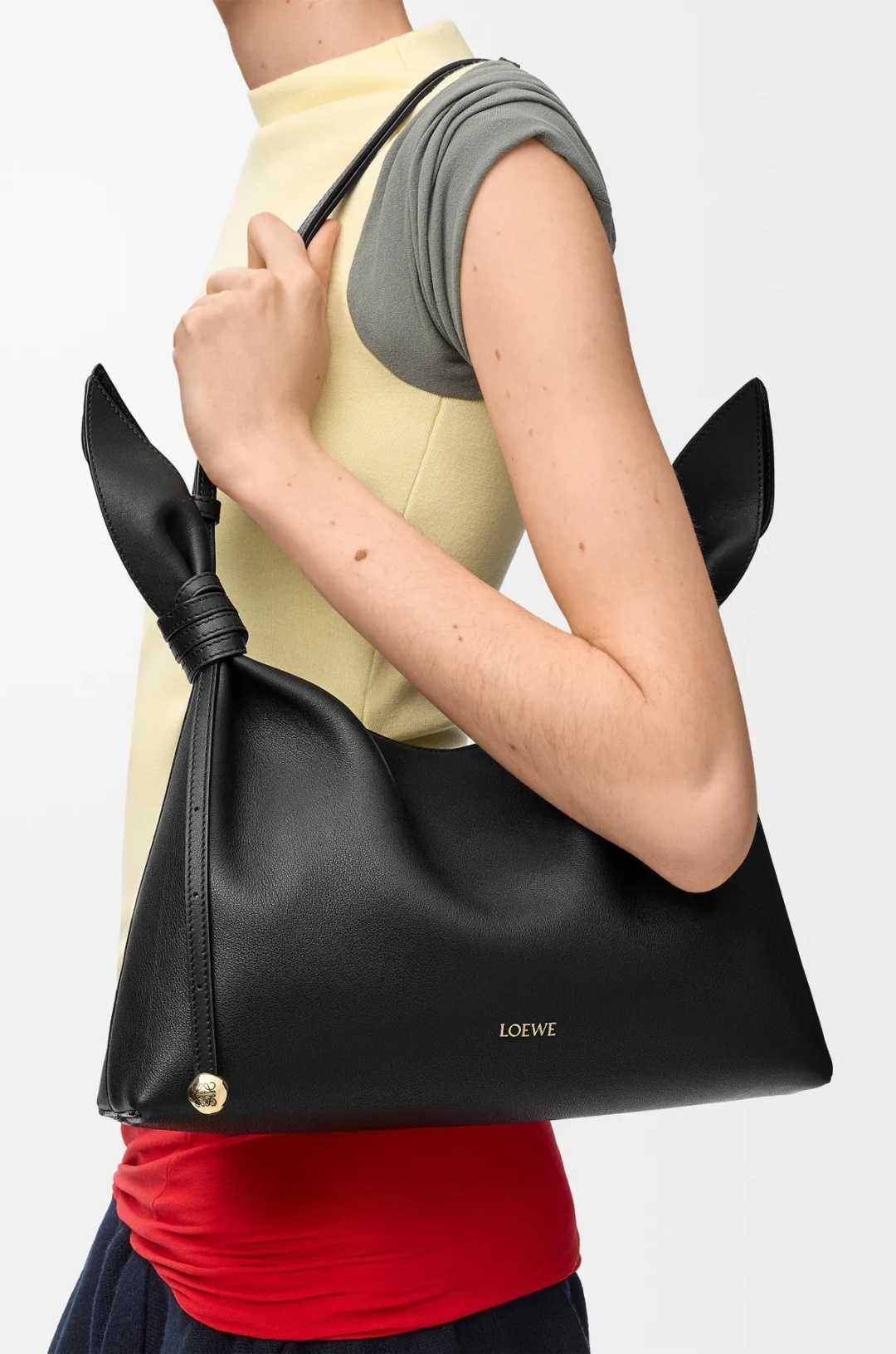 [LOEWE] 로에베 미디엄 스무스 카프스킨 스카프 백 가방 / BA603