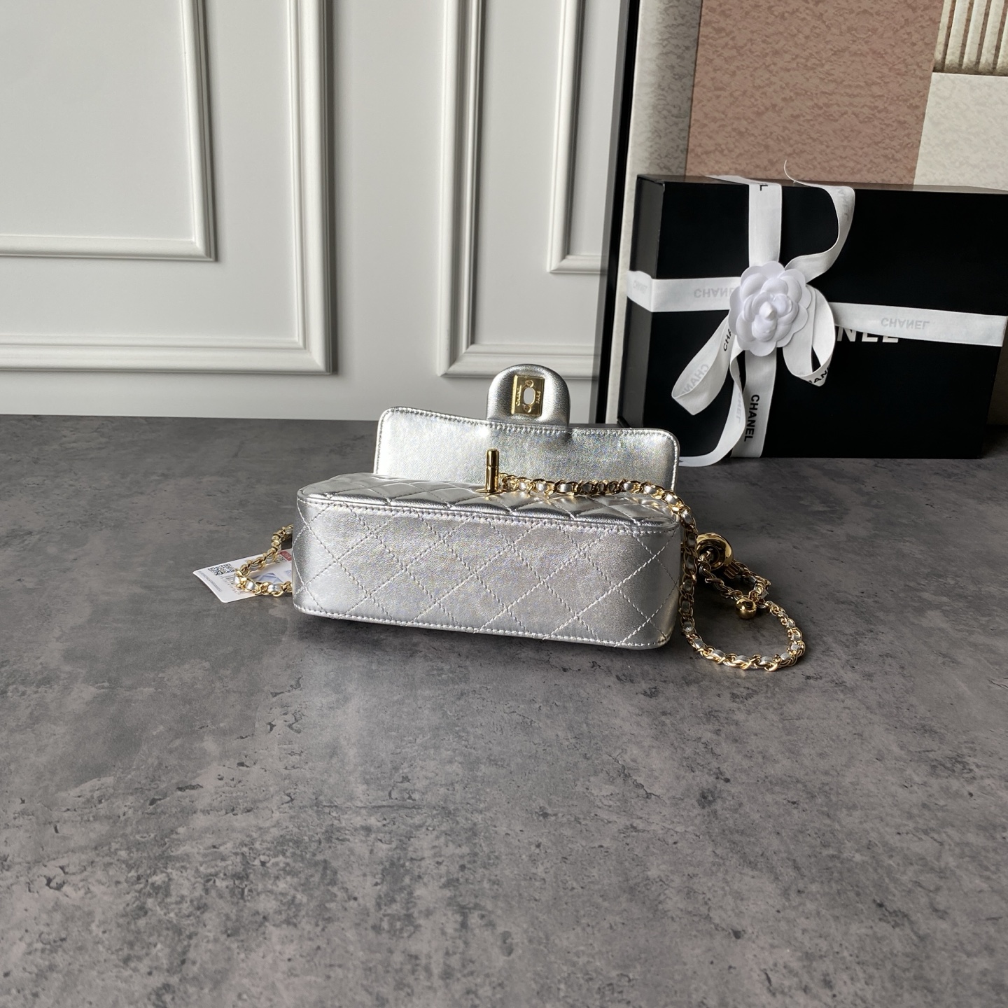 Chanel 26A Mini Classic Flap 샤넬 클래식 플랩 가방