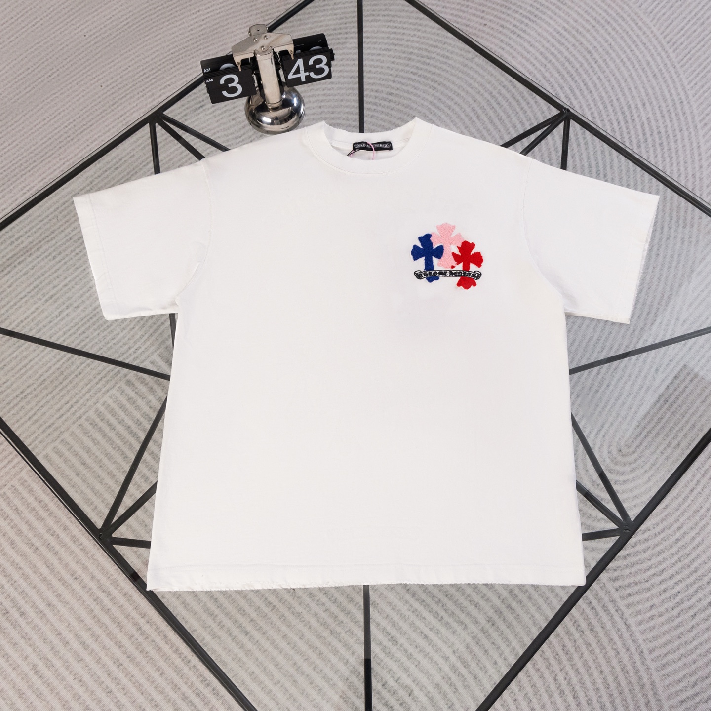 크롬하츠(CHROME HEARTS) 컬러 십자가 자수 반팔 티셔츠 의류