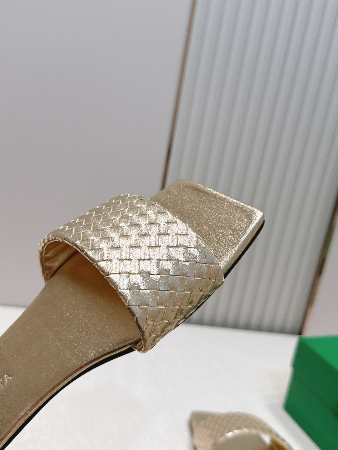 보테가 베네타(BOTTEGA VENETA) 위빙 플랫 슈즈 신발