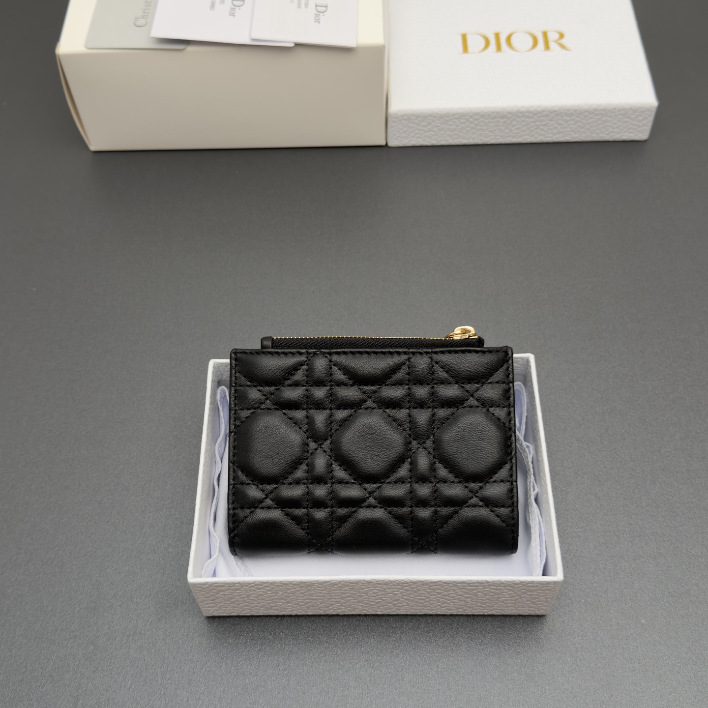 [Dior] 디올 Lady Dahlia 레이디 달리아 울트라 까나쥬 램스킨 미니 지갑 / S2605