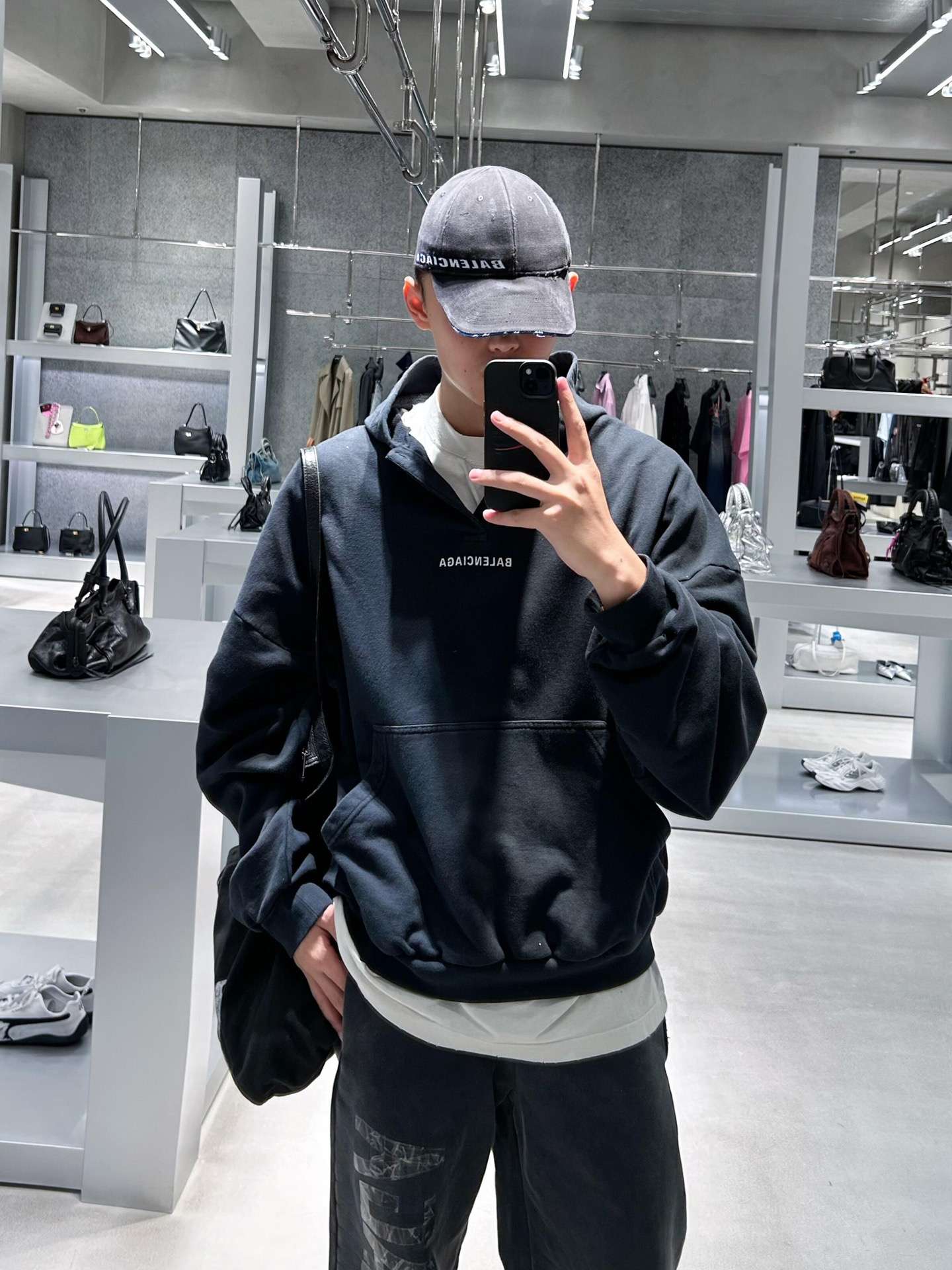 발렌시아가(BALENCIAGA) 로고 자수 오버핏 후드 상의 의류