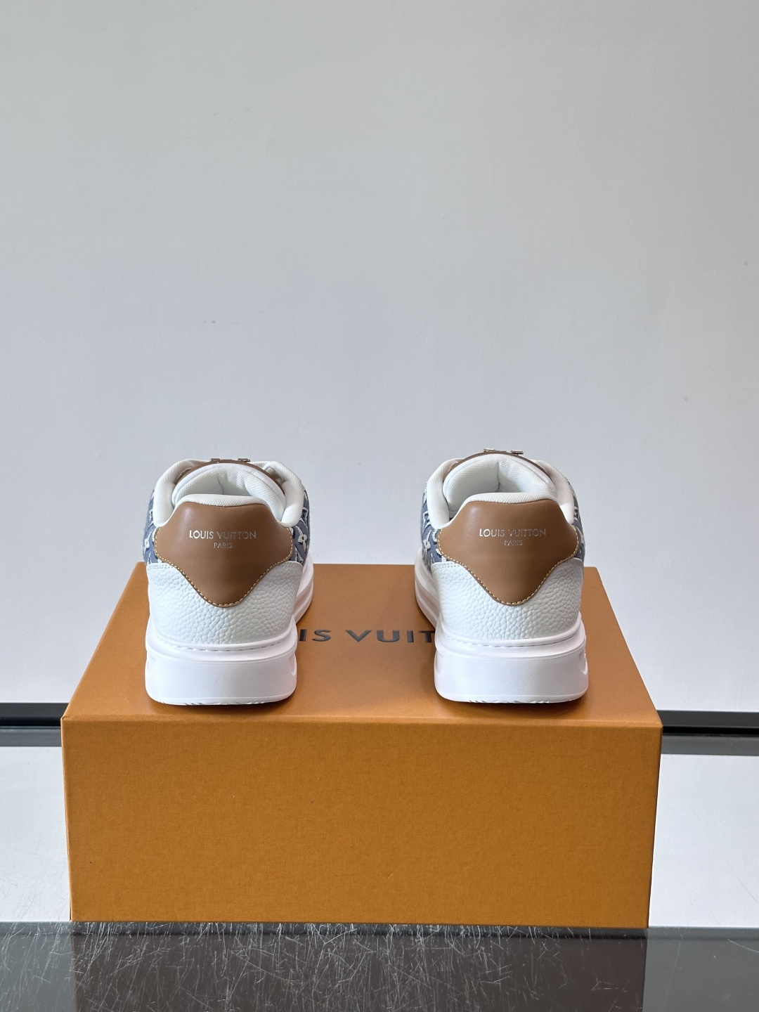 [Louis Vuitton] LV 루이비통 모노그램 캔버스 & 슈링크 레더 레저 스니커즈 신발