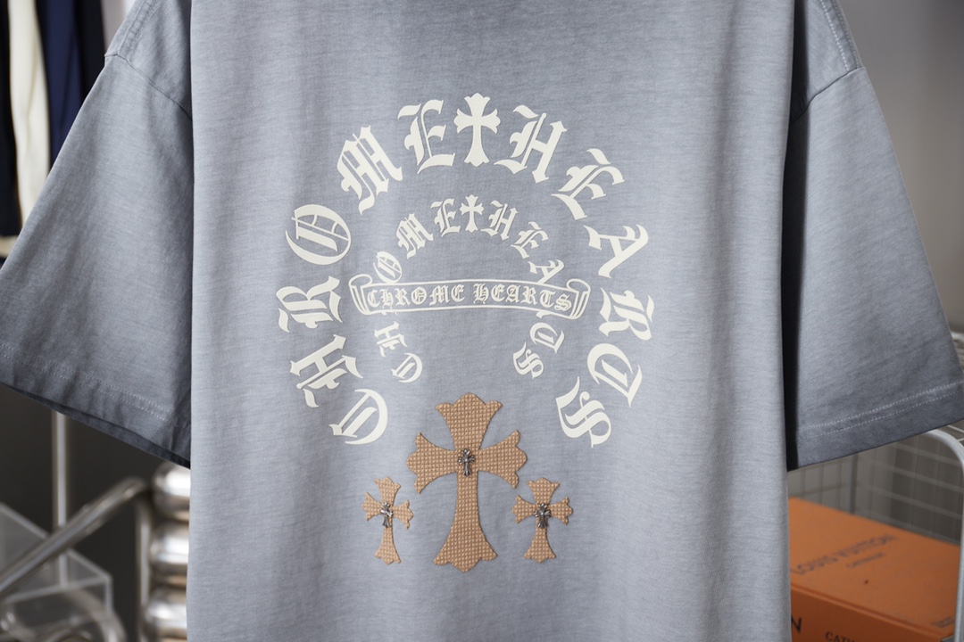 크롬하츠(Chrome Hearts) 데님 크로스 반팔 티셔츠 상의 의류