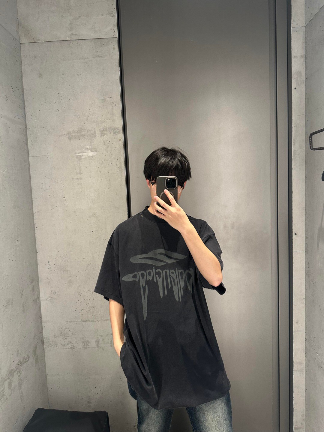 발렌시아가(BALENCIAGA) 멜팅 프린트 티셔츠 상의 의류