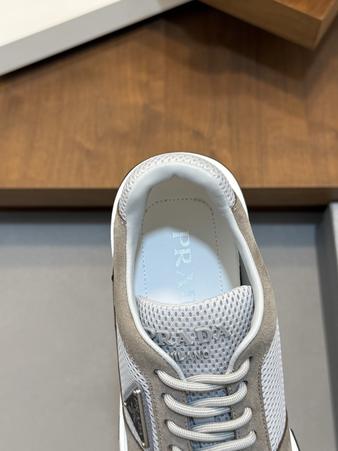 [Prada] 프라다 Montecarlo Re-Edition 몬테카를로 리에디션 2026 서머 레더 스니커즈 신발