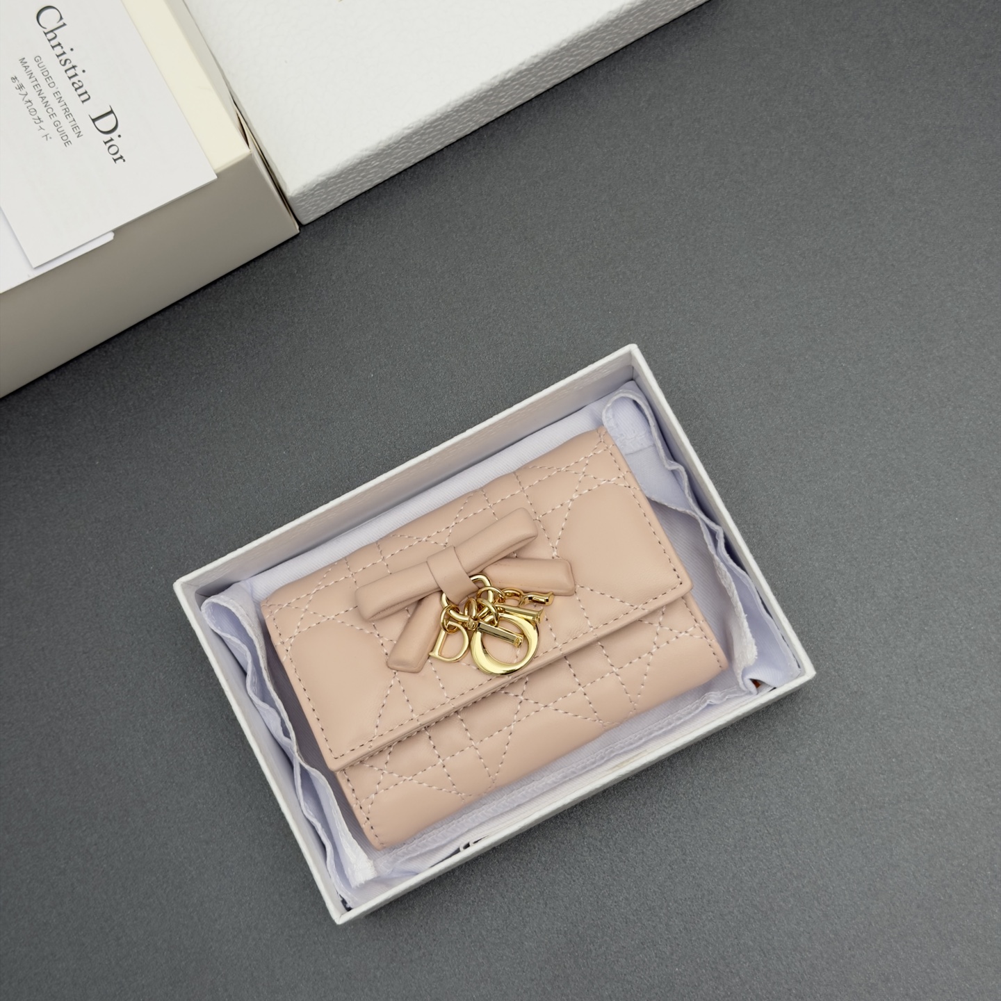 [Dior] 디올 Lady Freesia 레이디 프리지아 까나쥬 램스킨 지퍼 미니 지갑 / S2607