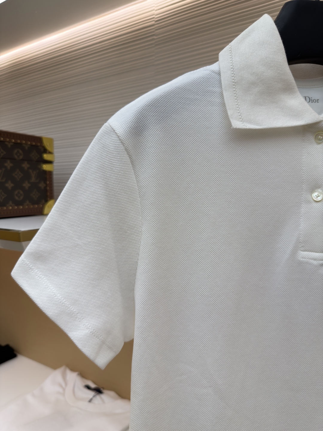 디올(DIOR) 메달리온 로고 자수 반팔 폴로 티셔츠 상의 의류